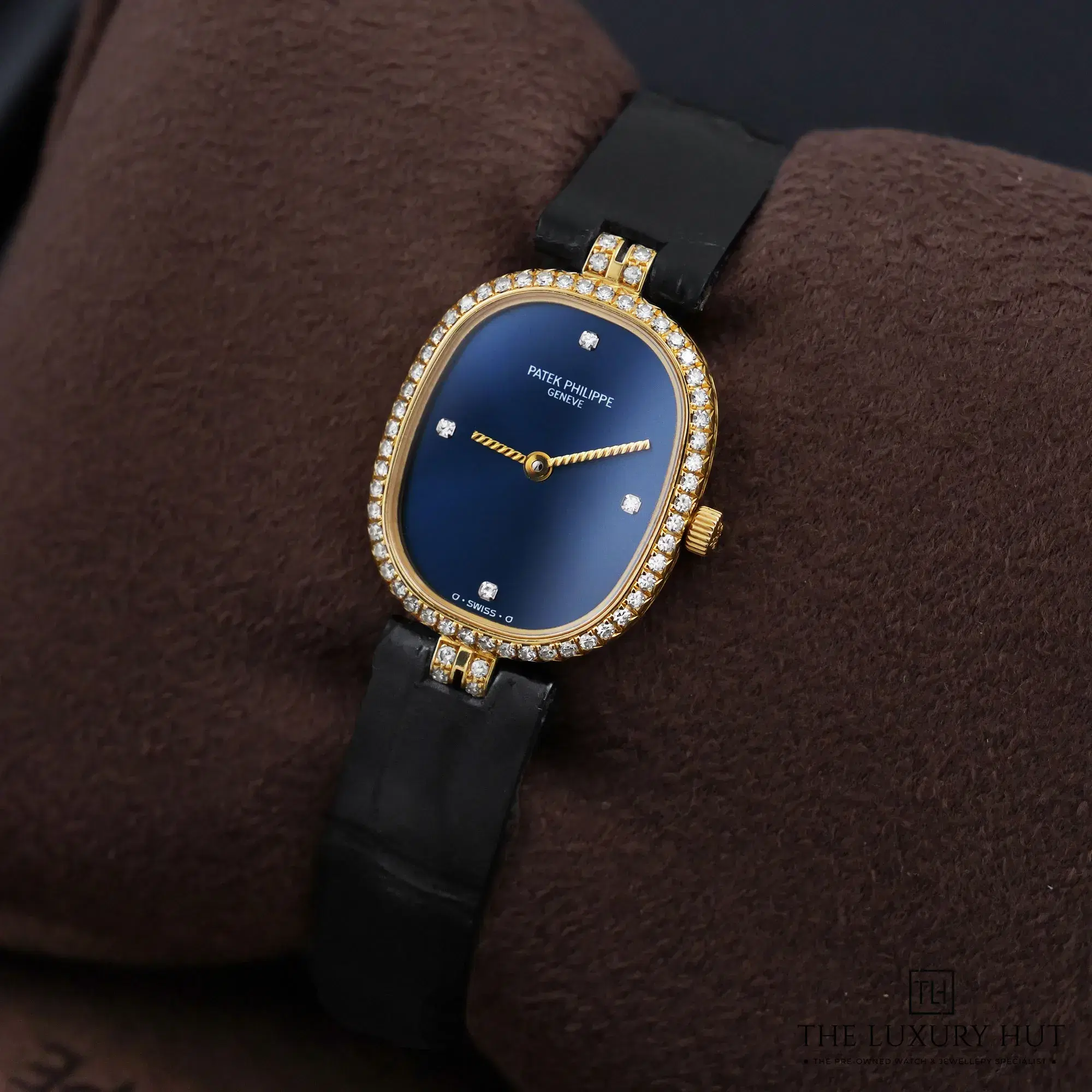 2026/07/55c3099a-1d52-4cc3-87d1-67e7f42d505cPatek_Philippe_Golden_Ellipse_Gold_Blue_Diamond_53184-b.jpg.webp