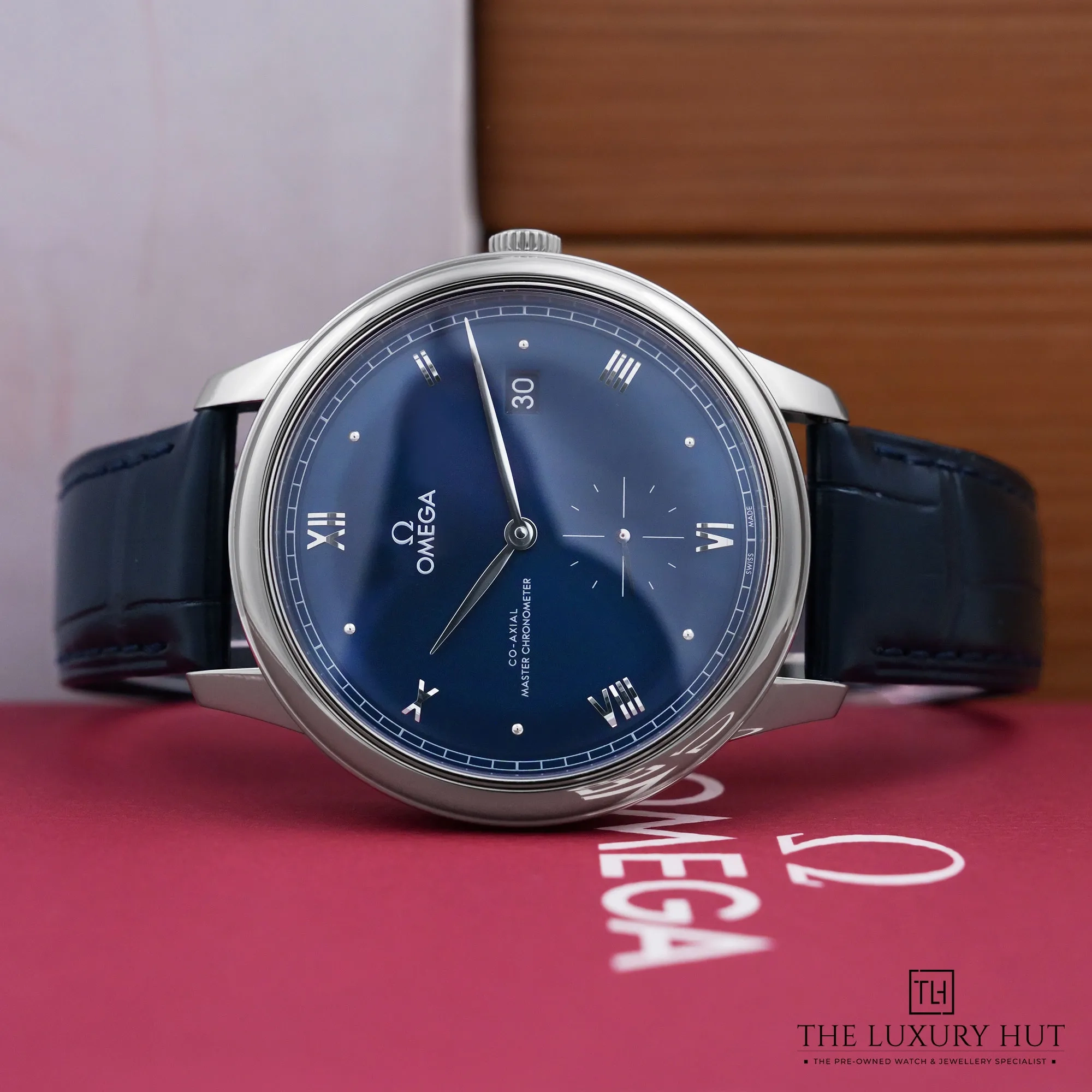 2026/07/5c9d2c89-6b8a-490c-a391-a07f9b51811eOmega_De_Ville_Prestige_Chronometer_53236-c.jpg.webp