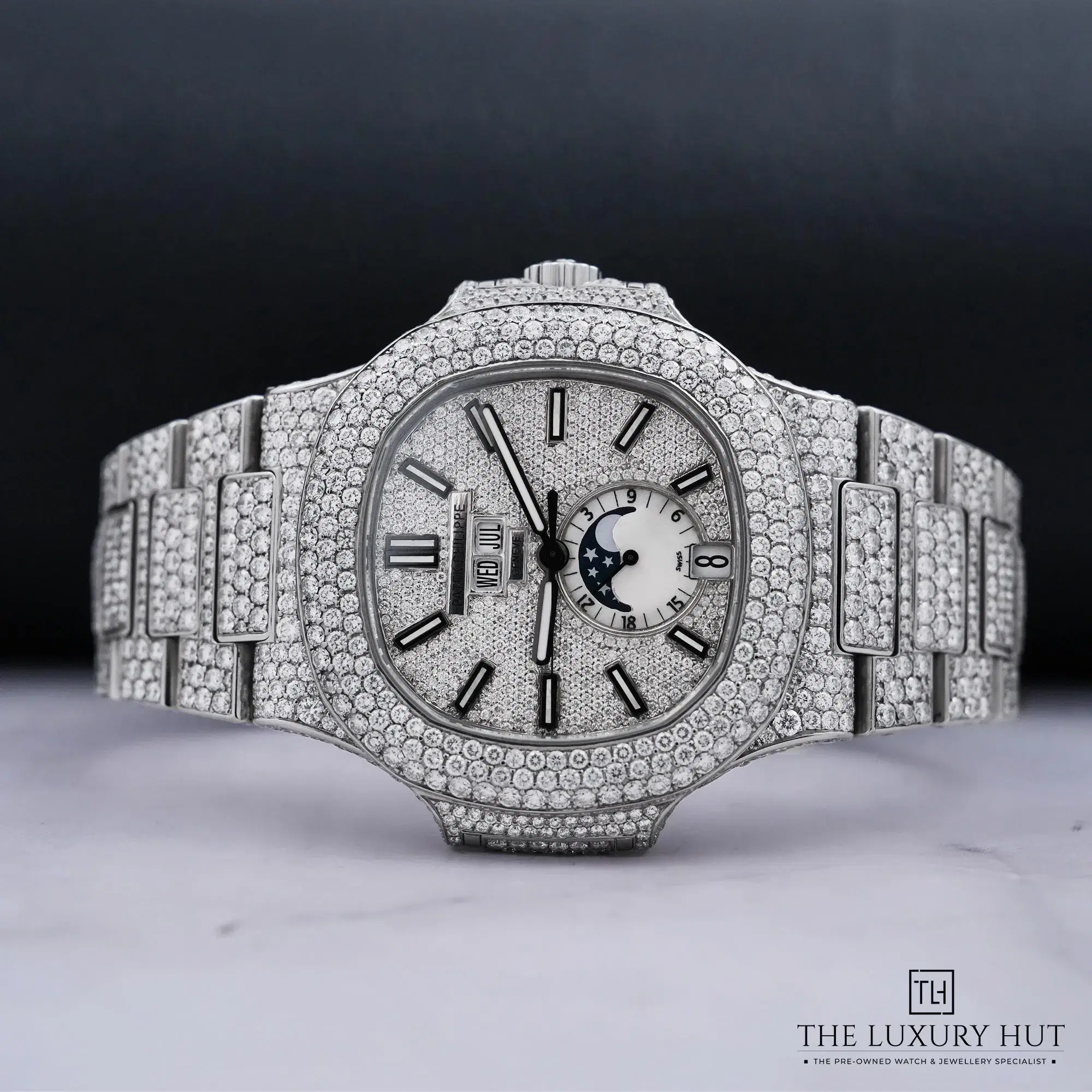 2026/07/609f4b74-d2ad-4e4c-9c45-f08744607dacPatek_Philippe_Nautilus_Diamond_Paved_LB668-c.jpg.webp