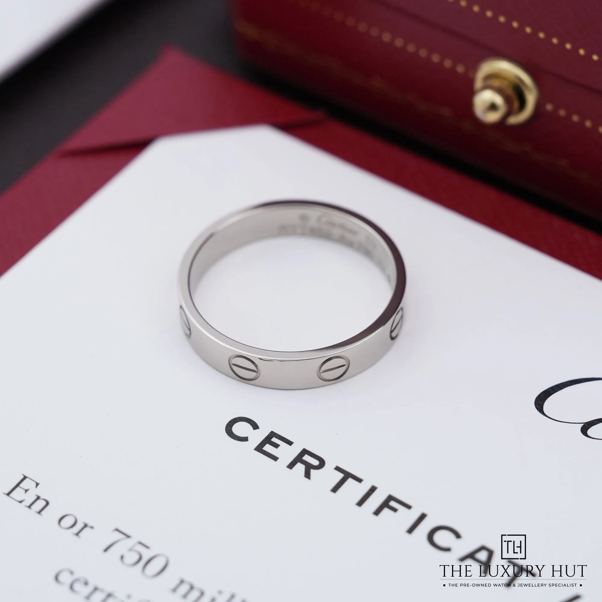 2026/07/641fca01-43ee-4678-b890-05e23fa0ebc6Cartier_LOVE_Small_White_Gold_Wedding_Band_53050-b.jpg.webp