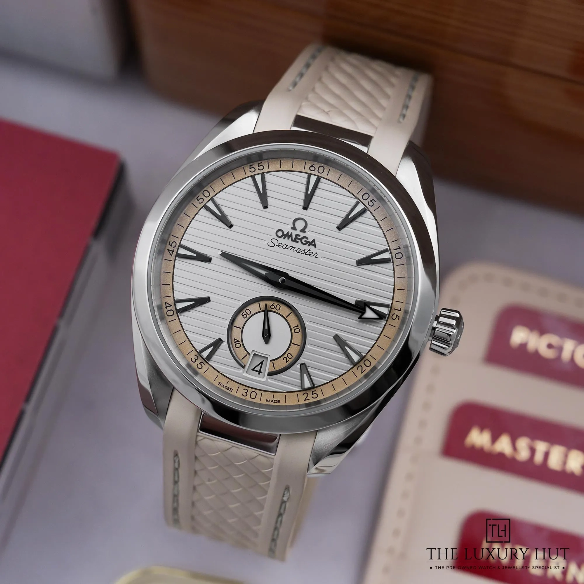 2026/07/72d2258a-00e9-4c9e-ae06-2ac6d66948b4Omega_Seamaster_Aqua_Terra_150M_Blue_53102-bb.jpg.webp
