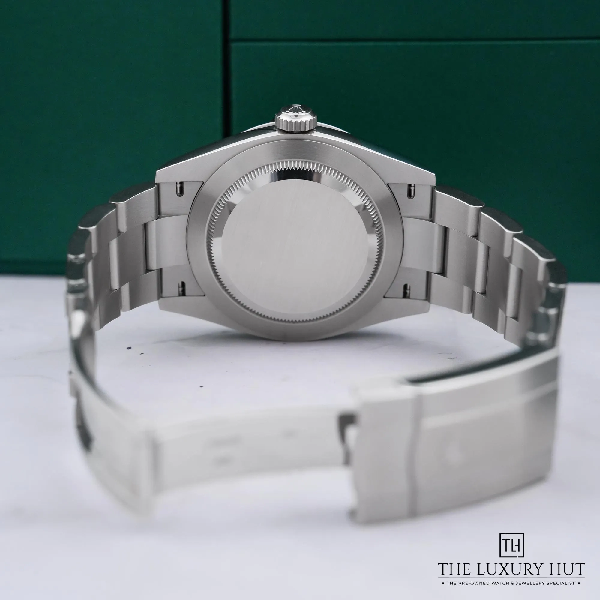 2026/07/78644a0c-1815-4d99-a9d4-aa6b05b85c46Rolex_Oyster_Perpetual_41_Steel_Silver_Dial_53137-d.jpg.webp