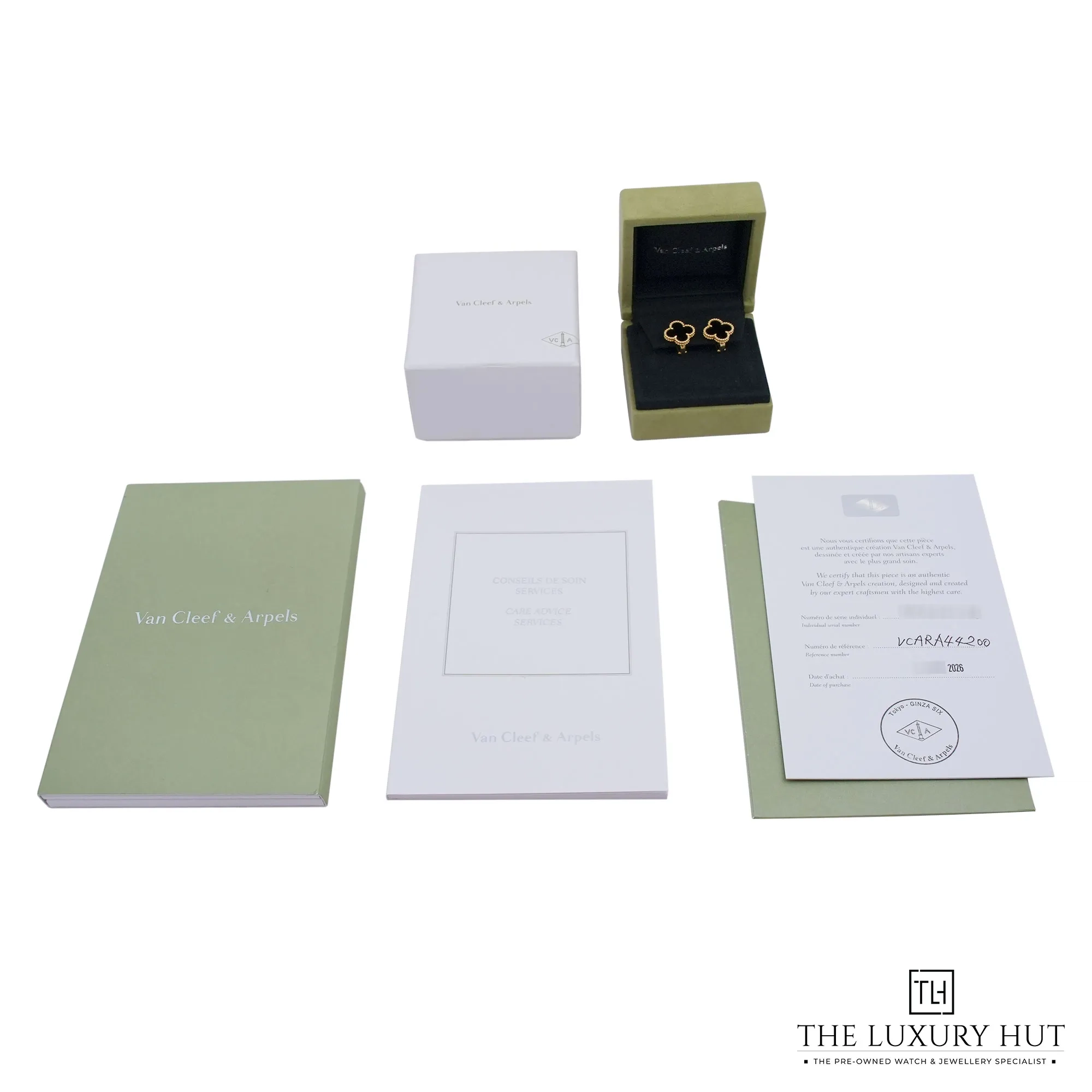 2026/07/795f5c33-678d-4850-8cbc-d0b1ca24f160Van_Cleef_18ct_Yellow_Gold_Onyx_Earrings_53257-e.jpg.webp