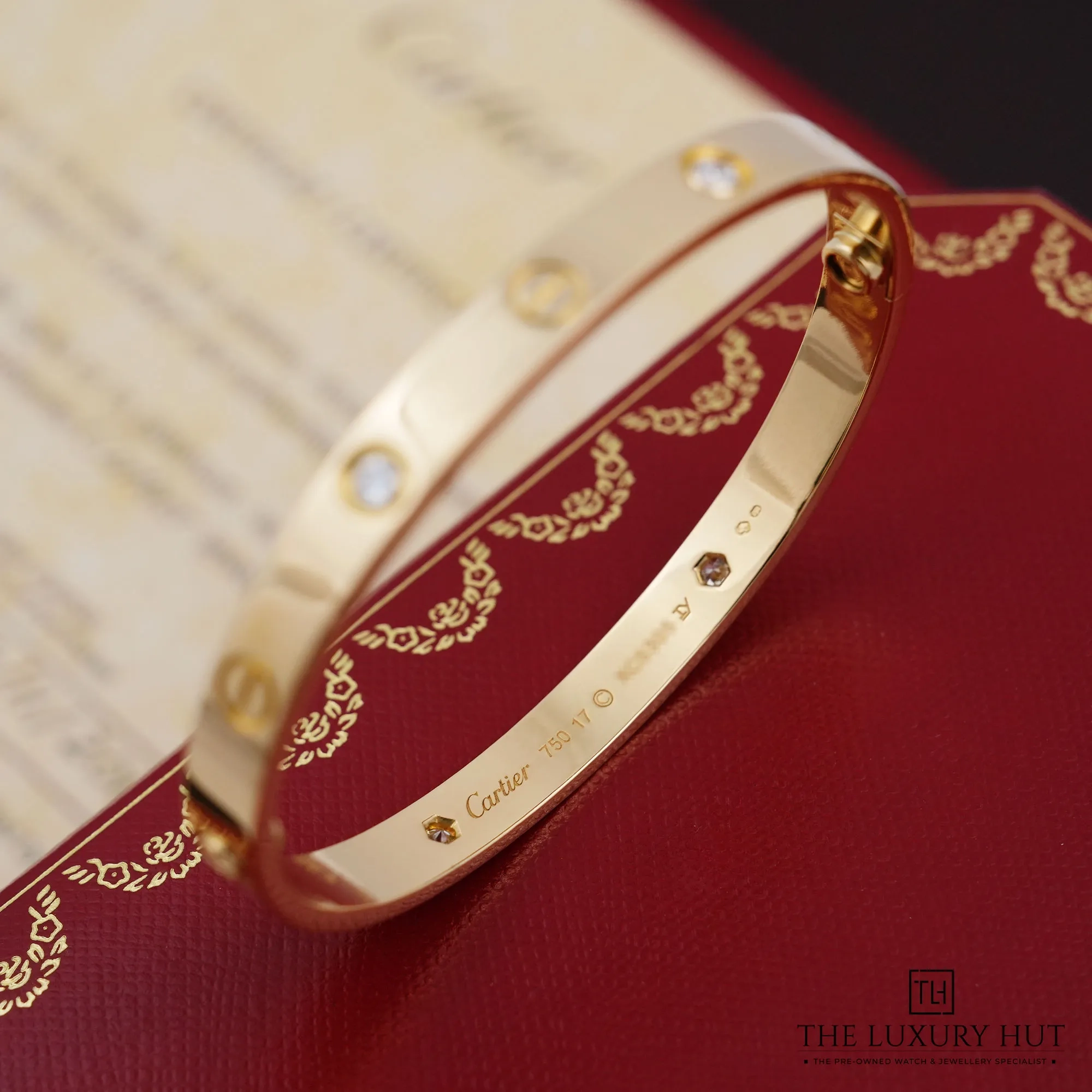 2026/07/796adf05-249a-41c5-a8d2-7b3f966184f4Cartier_LOVE_Bracelet_Classic_4_Diamonds_53230-d.jpg.webp