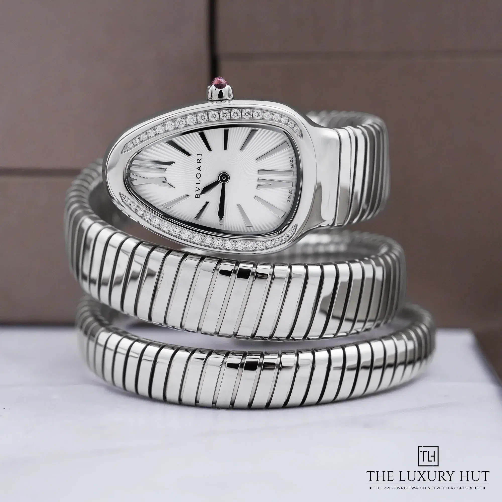 2026/07/847cdaf1-caac-44e1-b5a0-6ad42ad97c35Bvlgari_Serpenti_Tubogas_35_White_Dial_53226-d.jpg.webp
