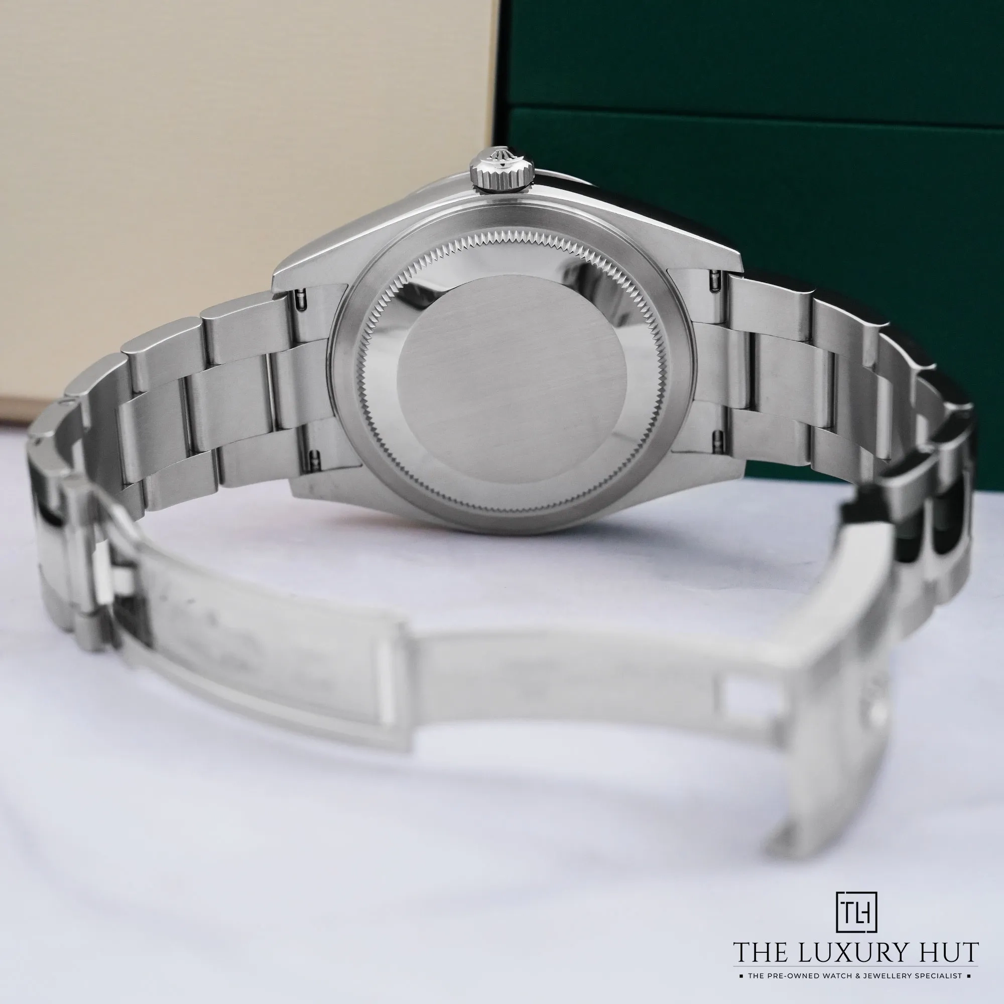 2026/07/8d4eff42-8b92-4eef-9104-f00c02db6b39Rolex_Sky-Dweller_42mm_White_Dial_LB959-c.jpg.webp