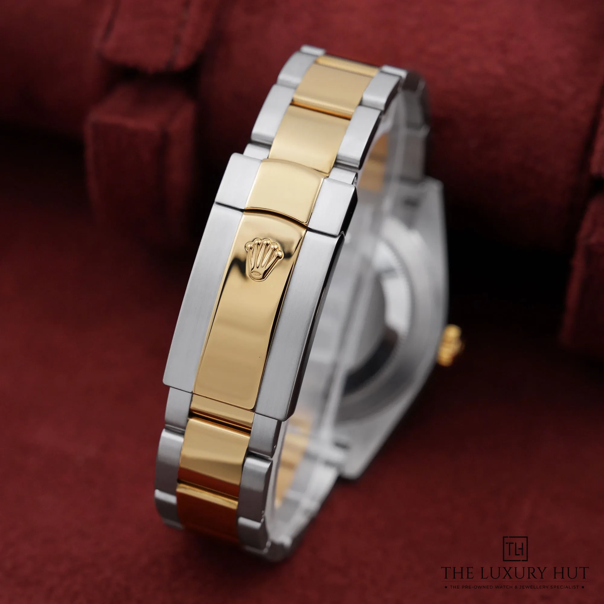 2026/07/8e22a68d-ba13-4e43-a76c-a7bc4f65d949Rolex_Datejust_41mm_Steel_Gold_Grey_52931-d.jpg.webp
