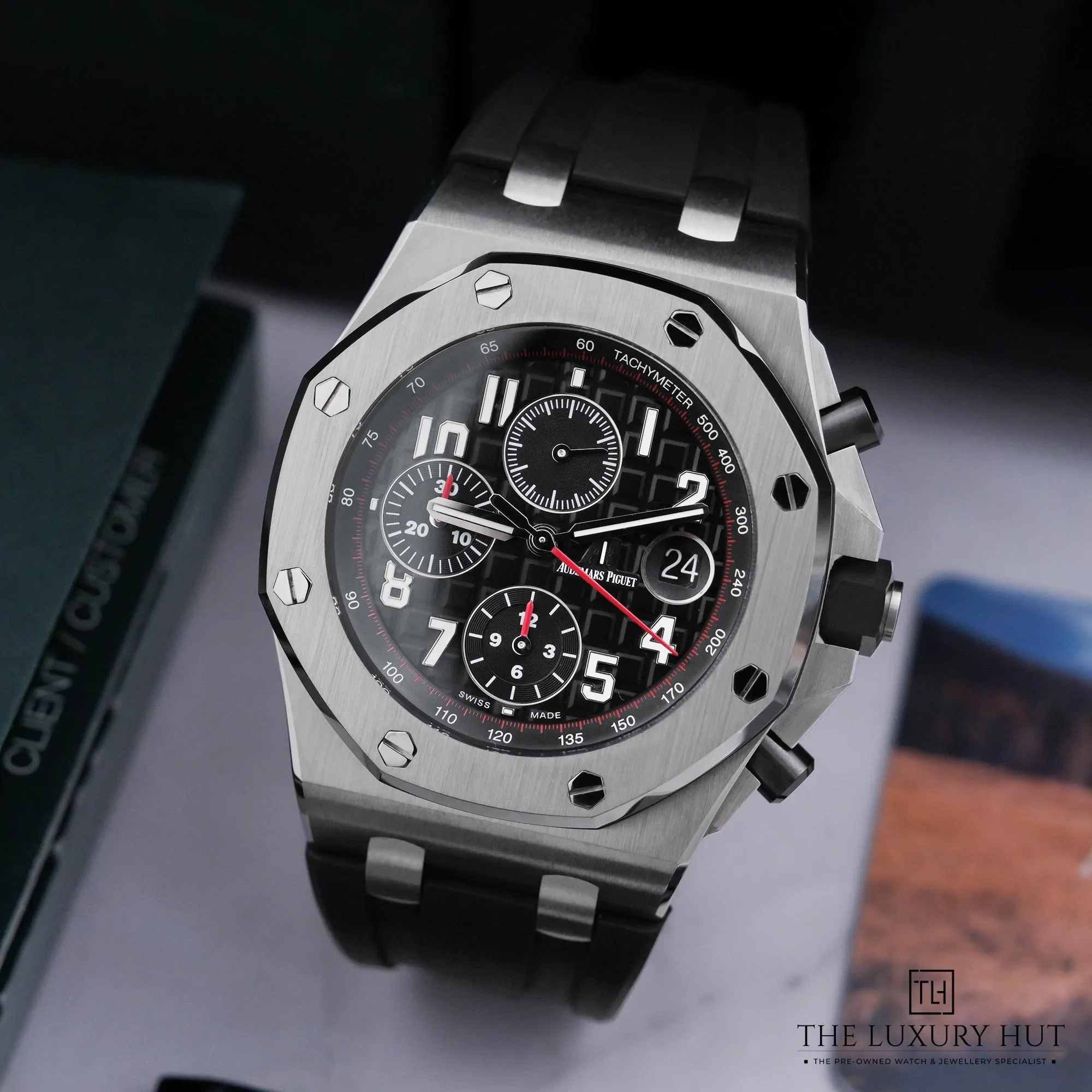 2026/07/900daec7-a765-4a68-b9bd-4ec654ab9db8Audemars_Piguet_Royal_Oak_Offshore_Vampire_LB938-b.jpg.webp