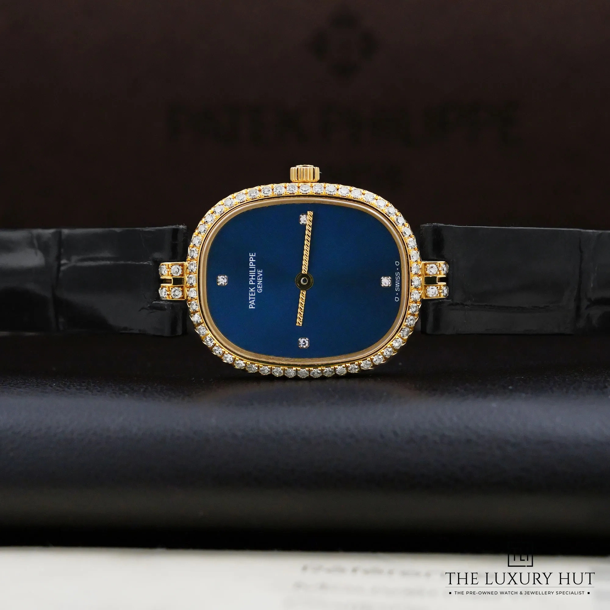 2026/07/90b6e74f-895b-4665-a31b-6cd359a89699Patek_Philippe_Golden_Ellipse_Gold_Blue_Diamond_53184-c.jpg.webp