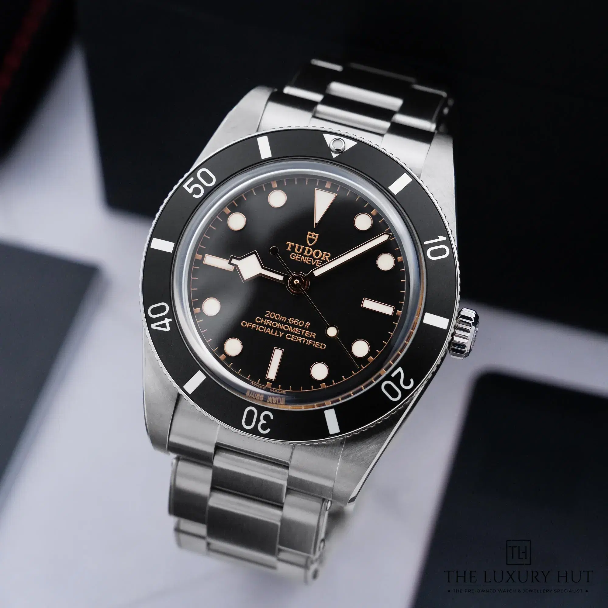 2026/07/9130cb77-dfa3-41bc-9d37-c1c234120d25Tudor_Black_Bay-54__Steel_37mm_Black_53074-b.jpg.webp