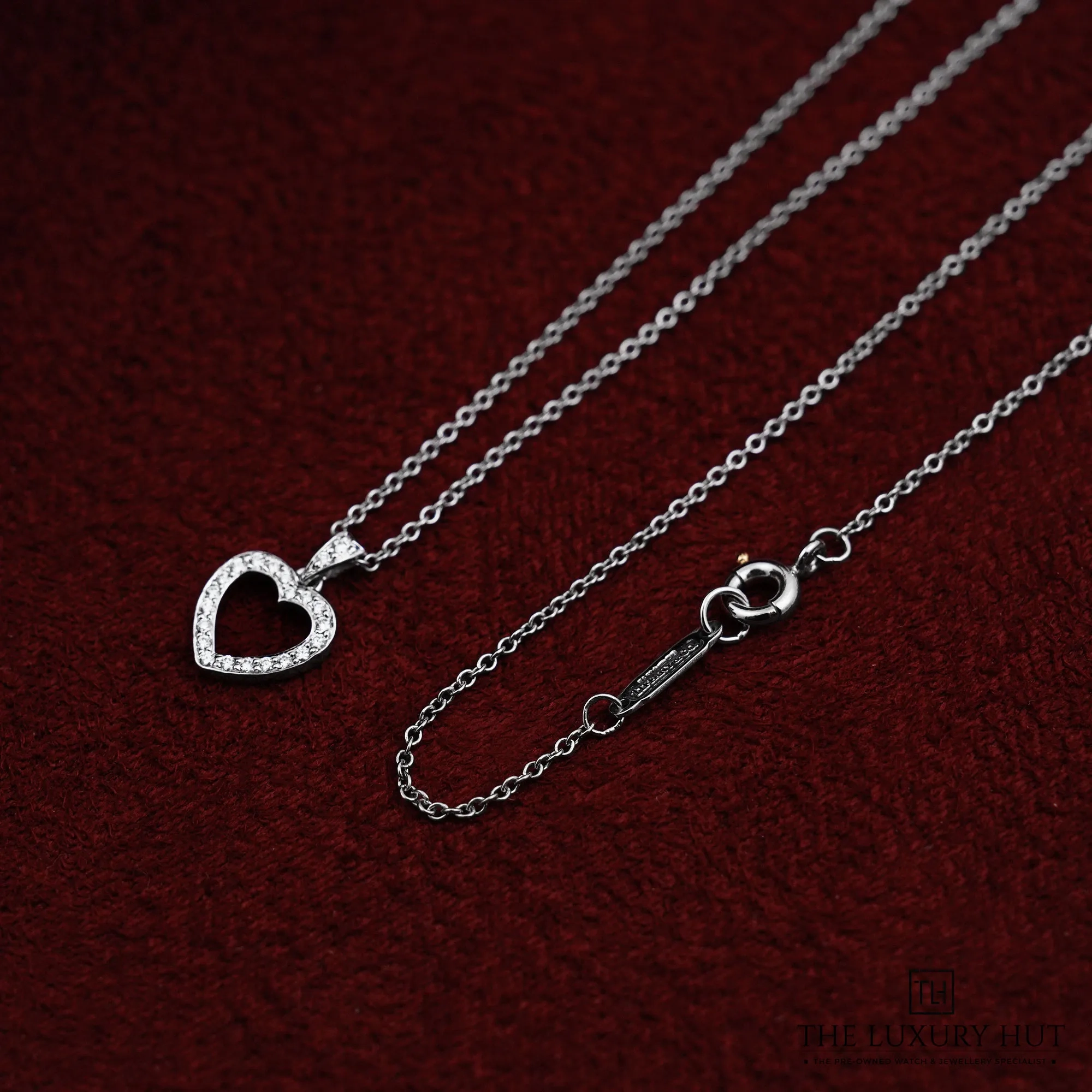 2026/07/96a1d15f-4442-47f5-9af1-aad5e9d68695Tiffany_Platinum_Diamond_Heart_Pendant_LB971-d.jpg.webp