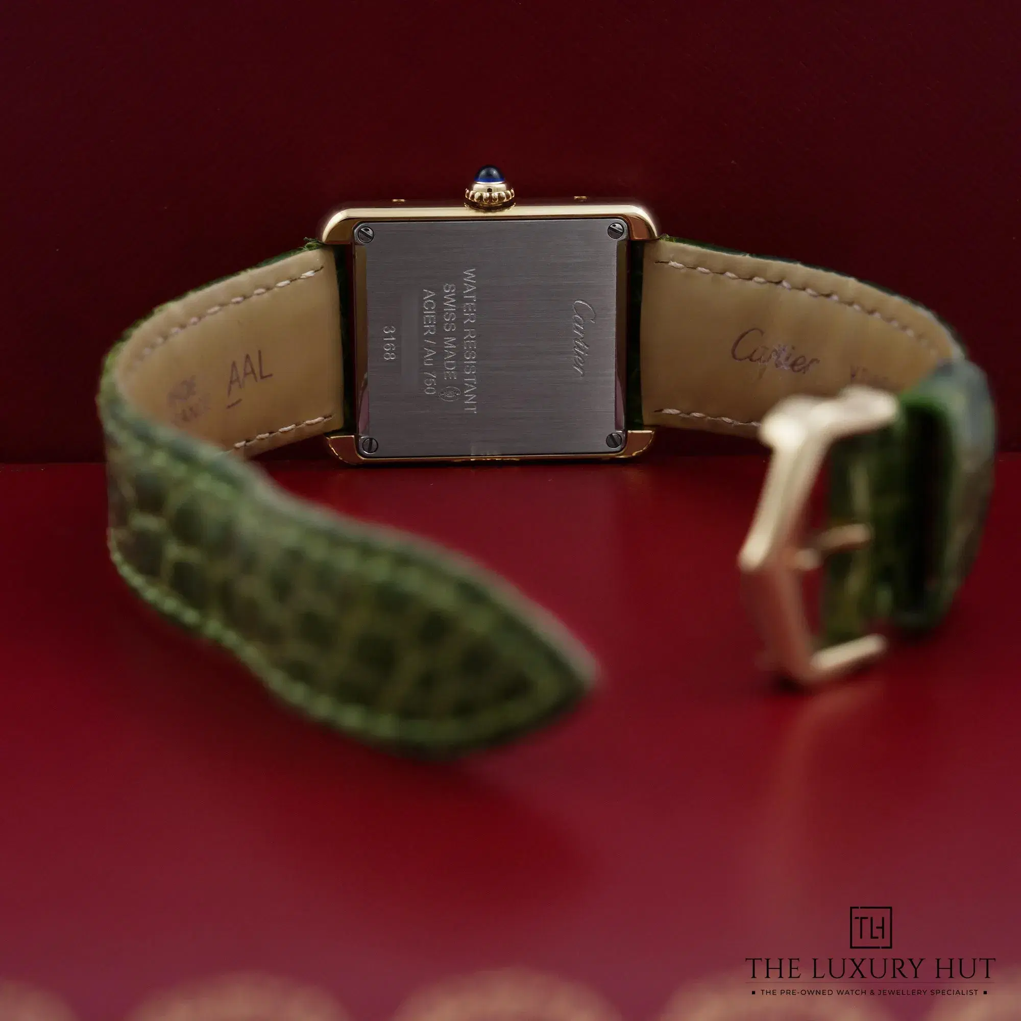 2026/07/9c8899bf-ee0f-4c05-a39c-74e51e160e98Cartier_Tank_Solo_Yellow_Gold_Cream_53164-d.jpg.webp