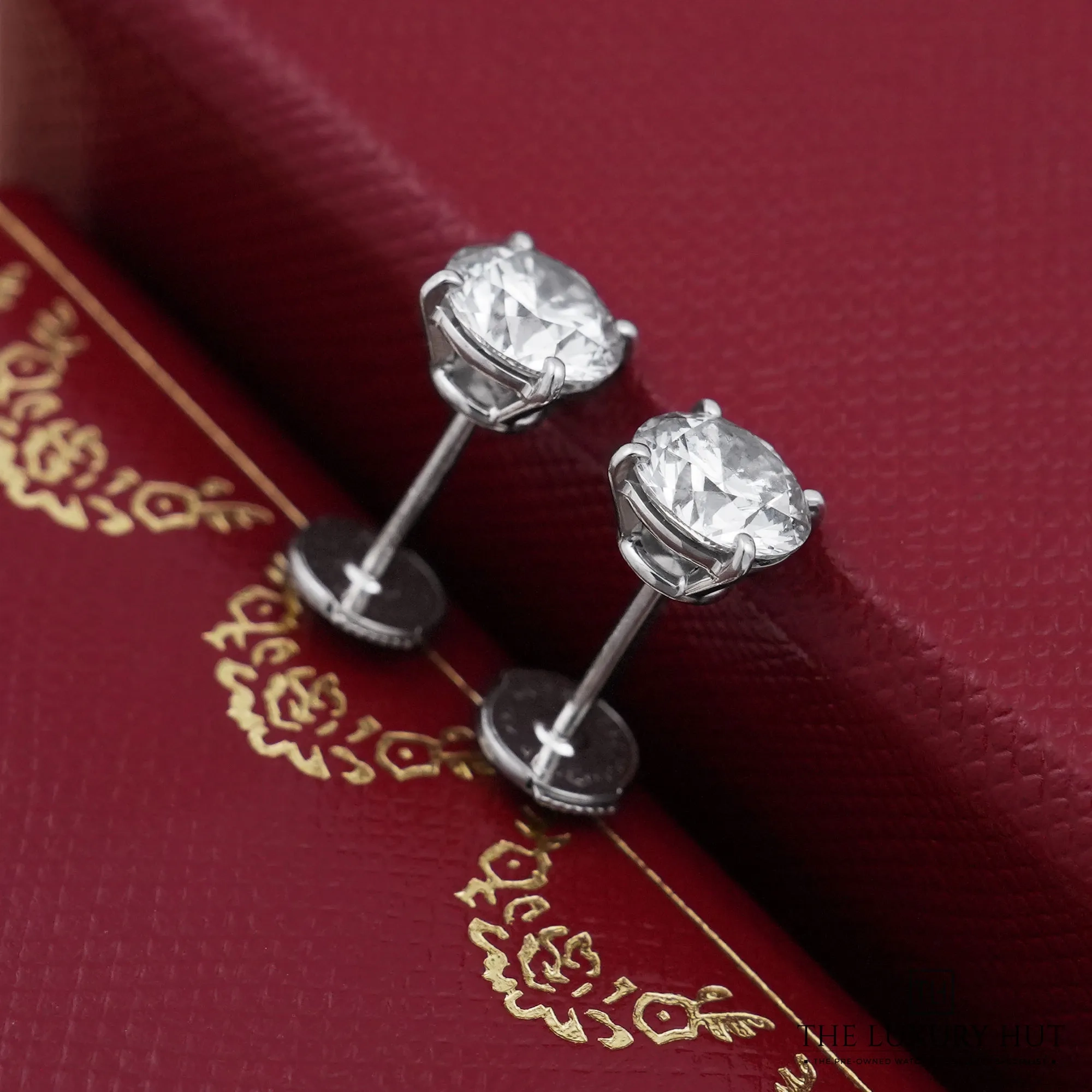 2026/07/a1ad2cfe-1cc3-4927-9f0b-dc51b43a69afCartier_White_Gold_2.44ct_Diamond_Earrings_LB963-b.jpg.webp