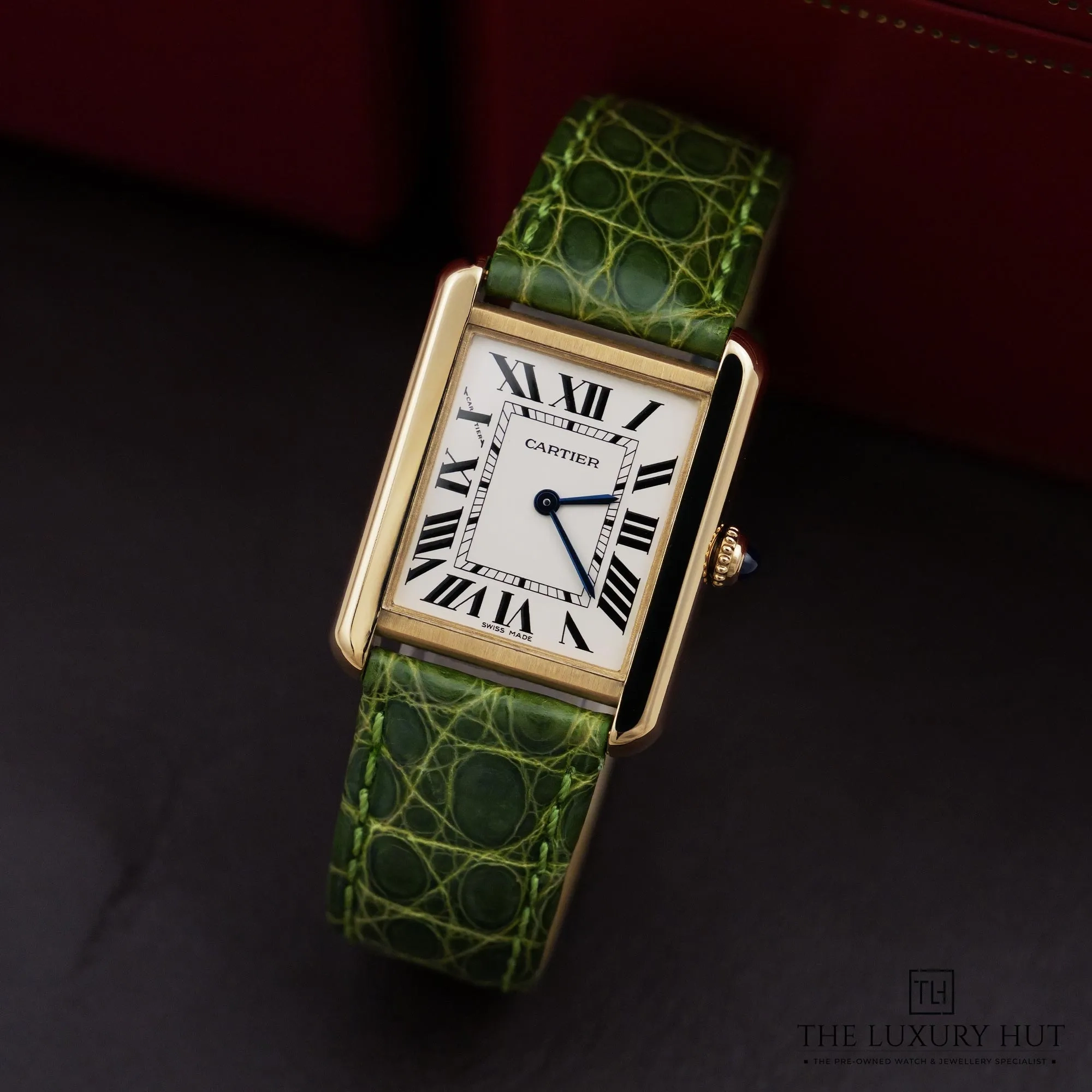2026/07/a20cf9f3-8763-470b-9ac0-e5fb0a9d461eCartier_Tank_Solo_Yellow_Gold_Cream_53164-b.jpg.webp