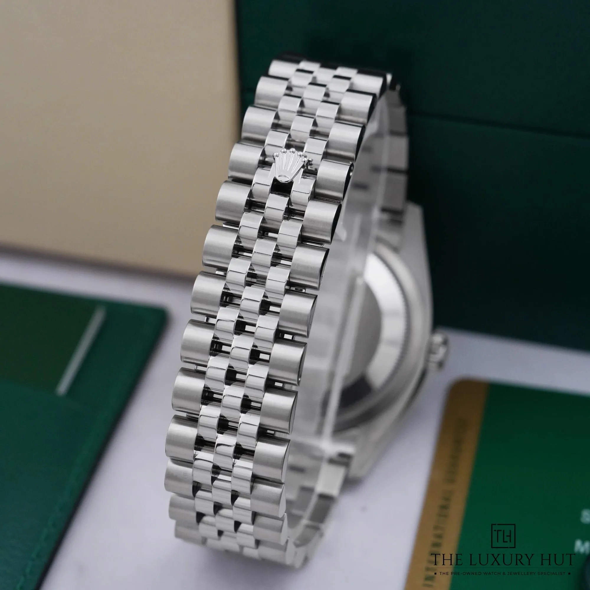 2026/07/a663f8ca-a706-4e7a-a400-344d521e7294Rolex_Datejust_36_Steel_Gold_White_Roman_53066-e.jpg.webp