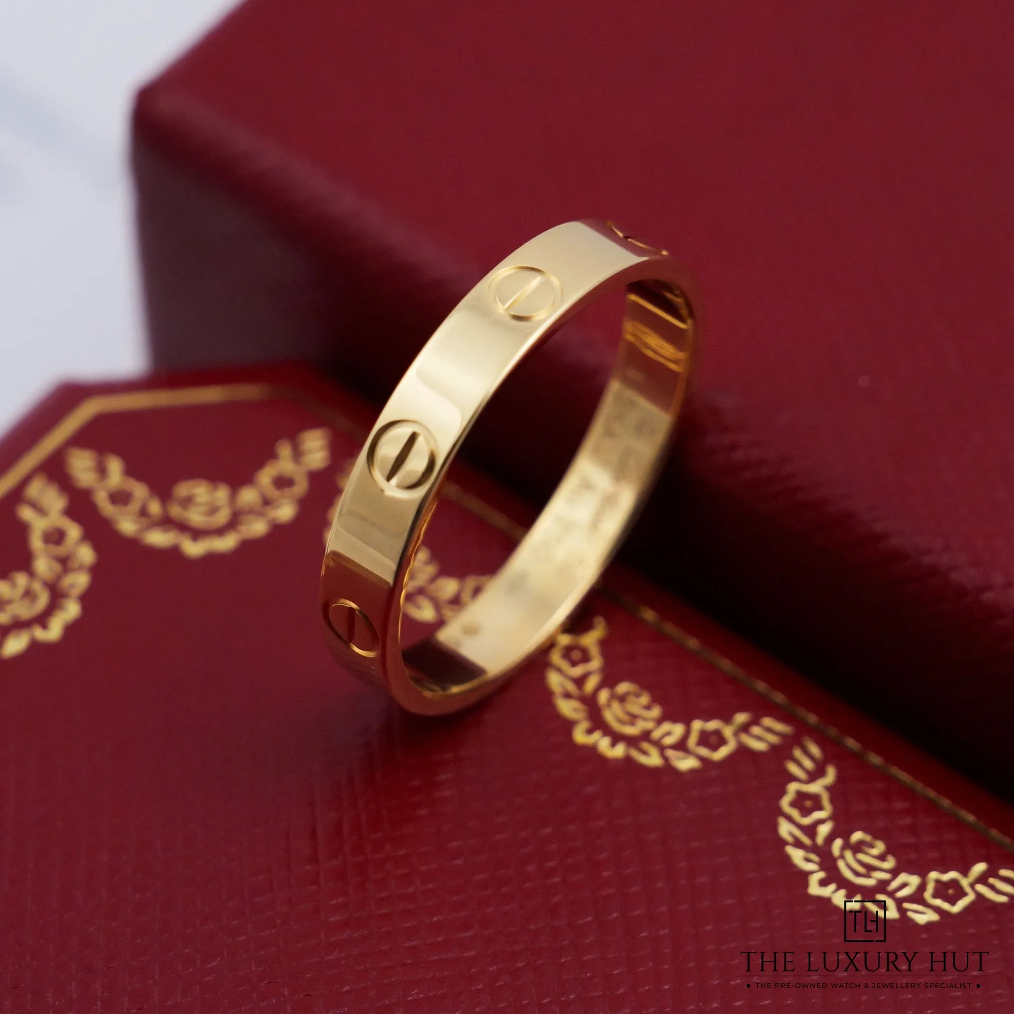 2026/07/addbb124-9d5f-4033-975d-15c03ac5fe3aCartier_LOVE_Small_Yellow_Gold_Wedding_Band_53126-.jpg.webp