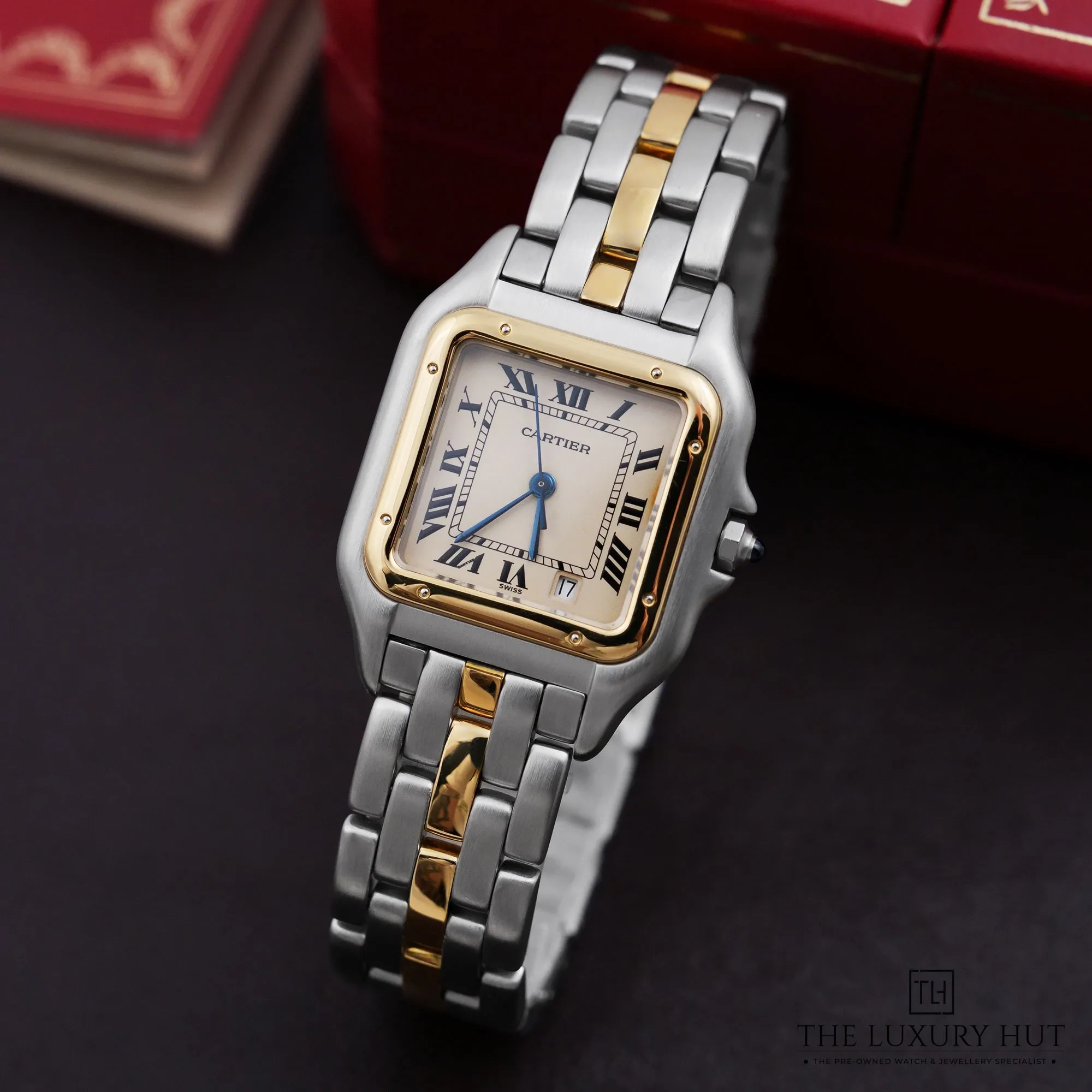 2026/07/b63735e0-0ad4-4704-8abe-ba159f122328Cartier_Panthère_Steel_Gold_Cream_Roman_53096-b.jpg.webp
