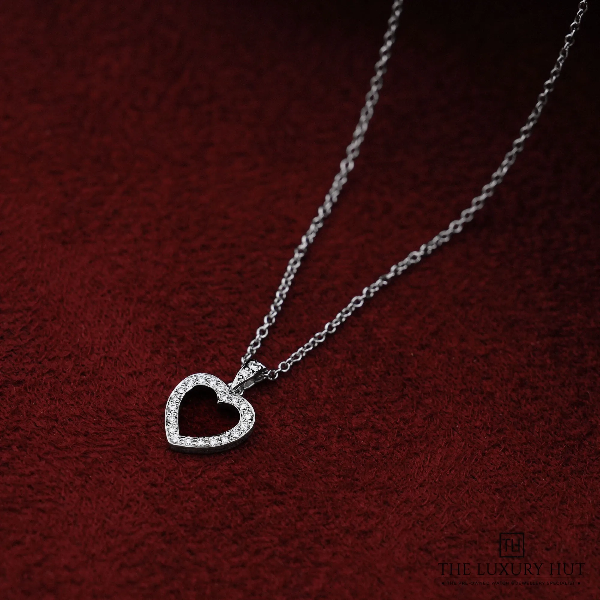 2026/07/bd024923-5e8f-41a3-aeec-045dad9f91d0Tiffany_Platinum_Diamond_Heart_Pendant_LB971-c.jpg.webp