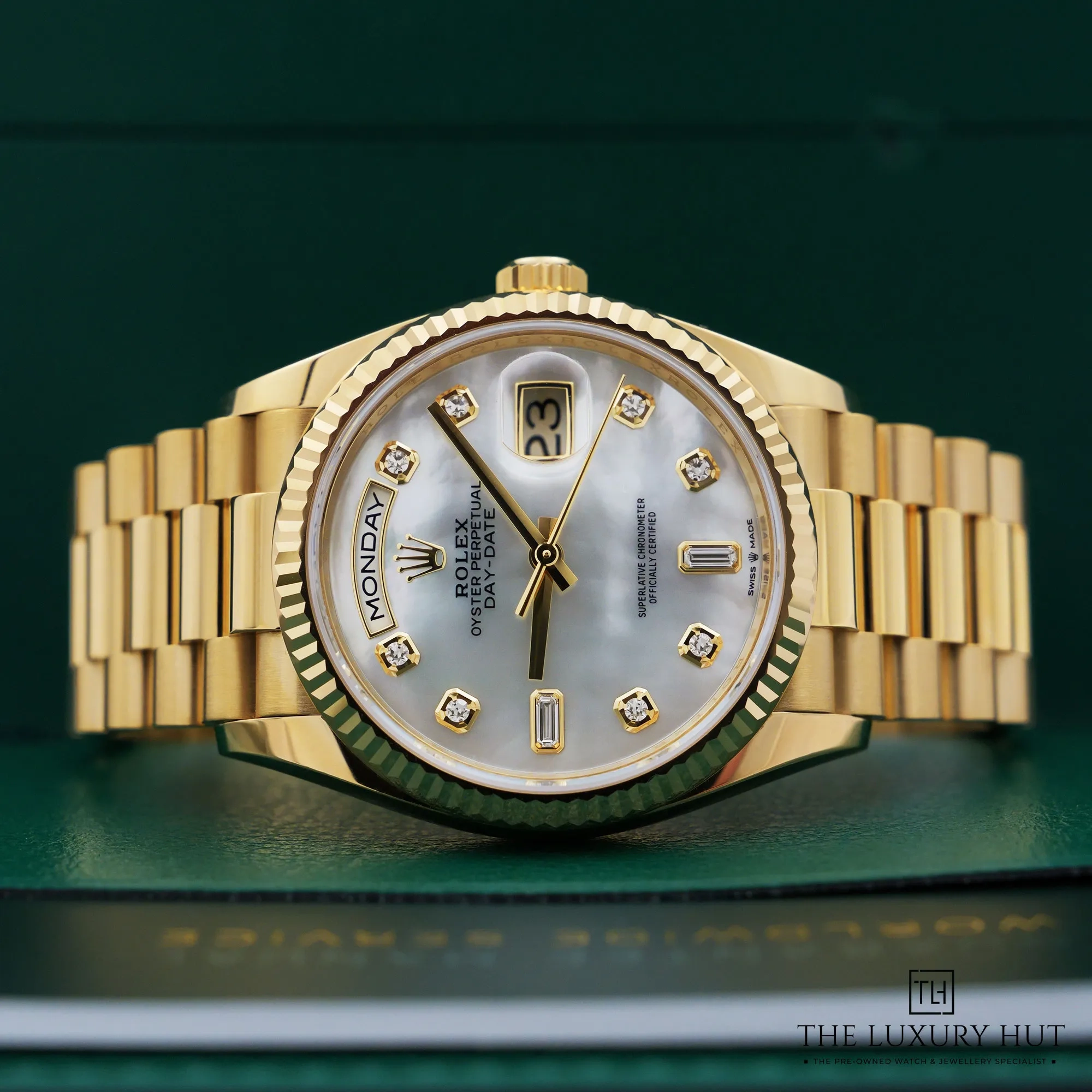 2026/07/c225aae6-ff99-47eb-8769-1afa5d50d139Rolex_Day-Date_36_Yellow_Gold_White_MOP_Diamond_LB928-c.jpg.webp