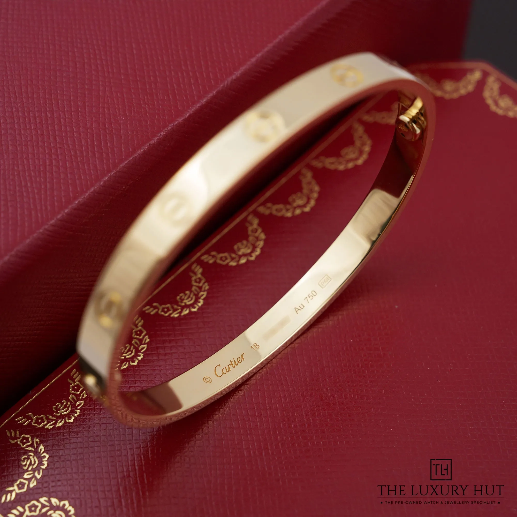 2026/07/c5952437-2dfd-498b-b44e-fbada2af9399Cartier_Love_Bracelet_Classic_Yellow_Gold_New_LB935-cc.jpg.webp