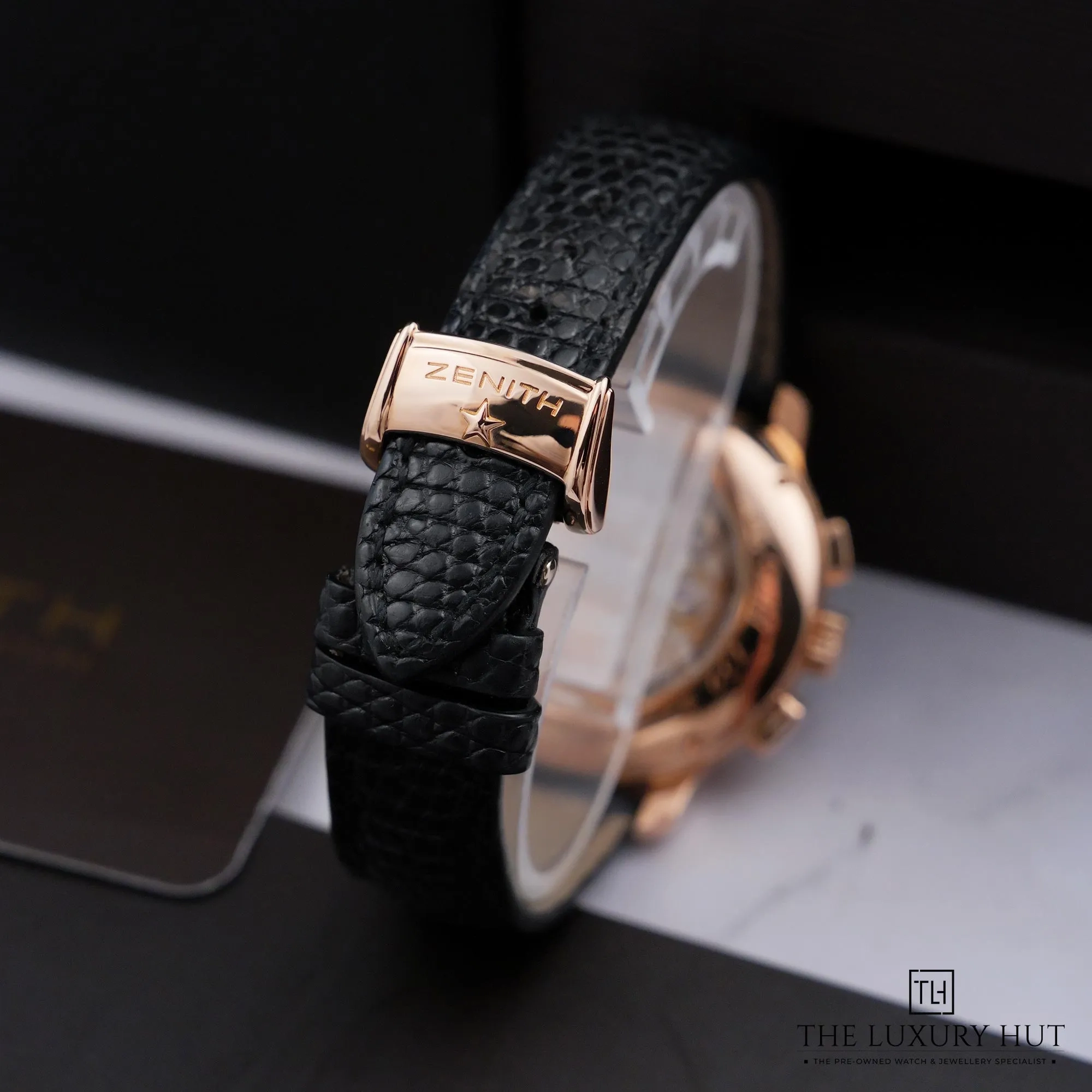 2026/07/c8066f94-303b-4311-84ad-649b7c4f3395Zenith_El_Primero_Chronomaster_Rose_Gold_Black_53211-e.jpg.webp