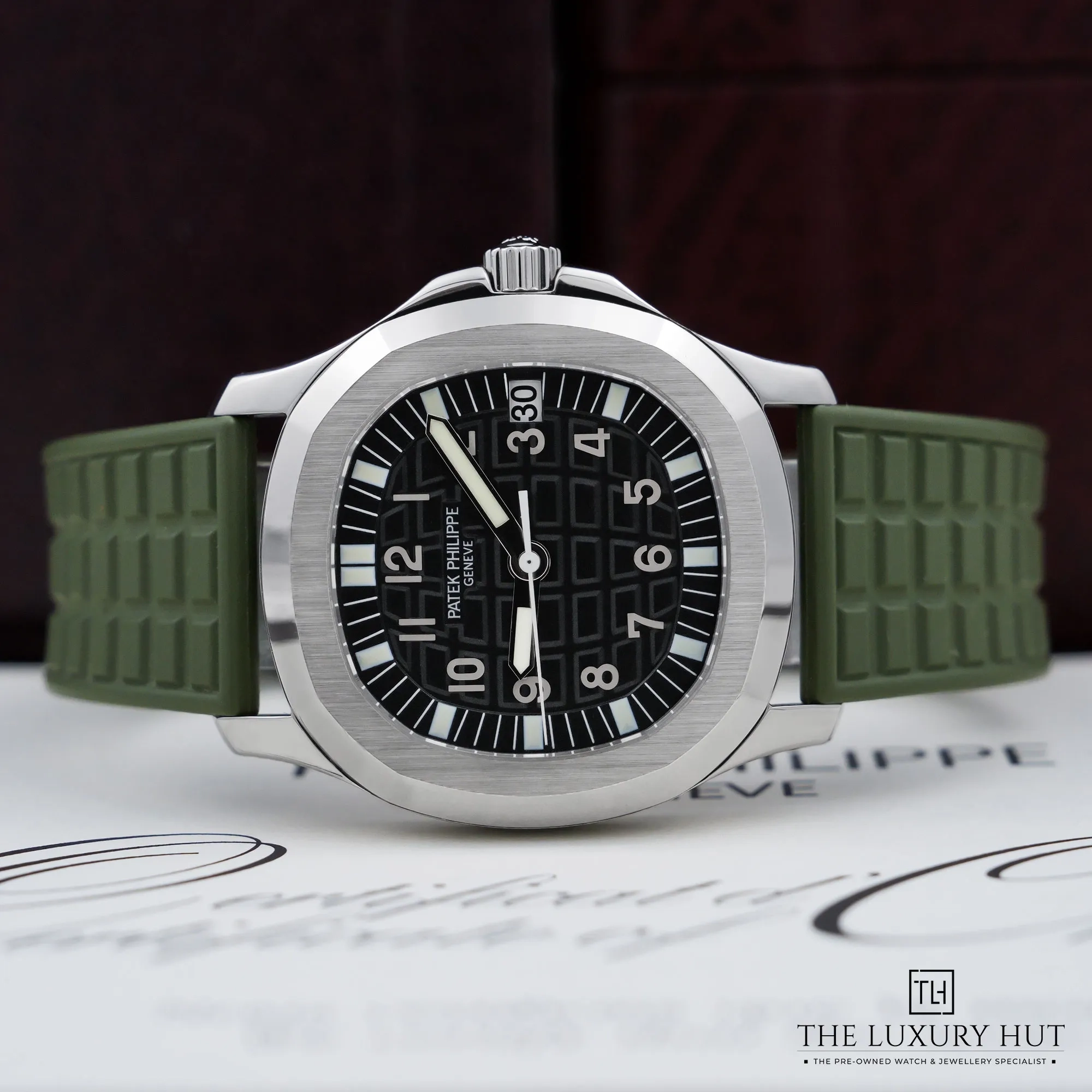 2026/07/ca48a07c-f971-40d7-b262-fdf37307bd07Patek_Philippe_Aquanaut_Steel_36mm_Black_53079-c.jpg.webp