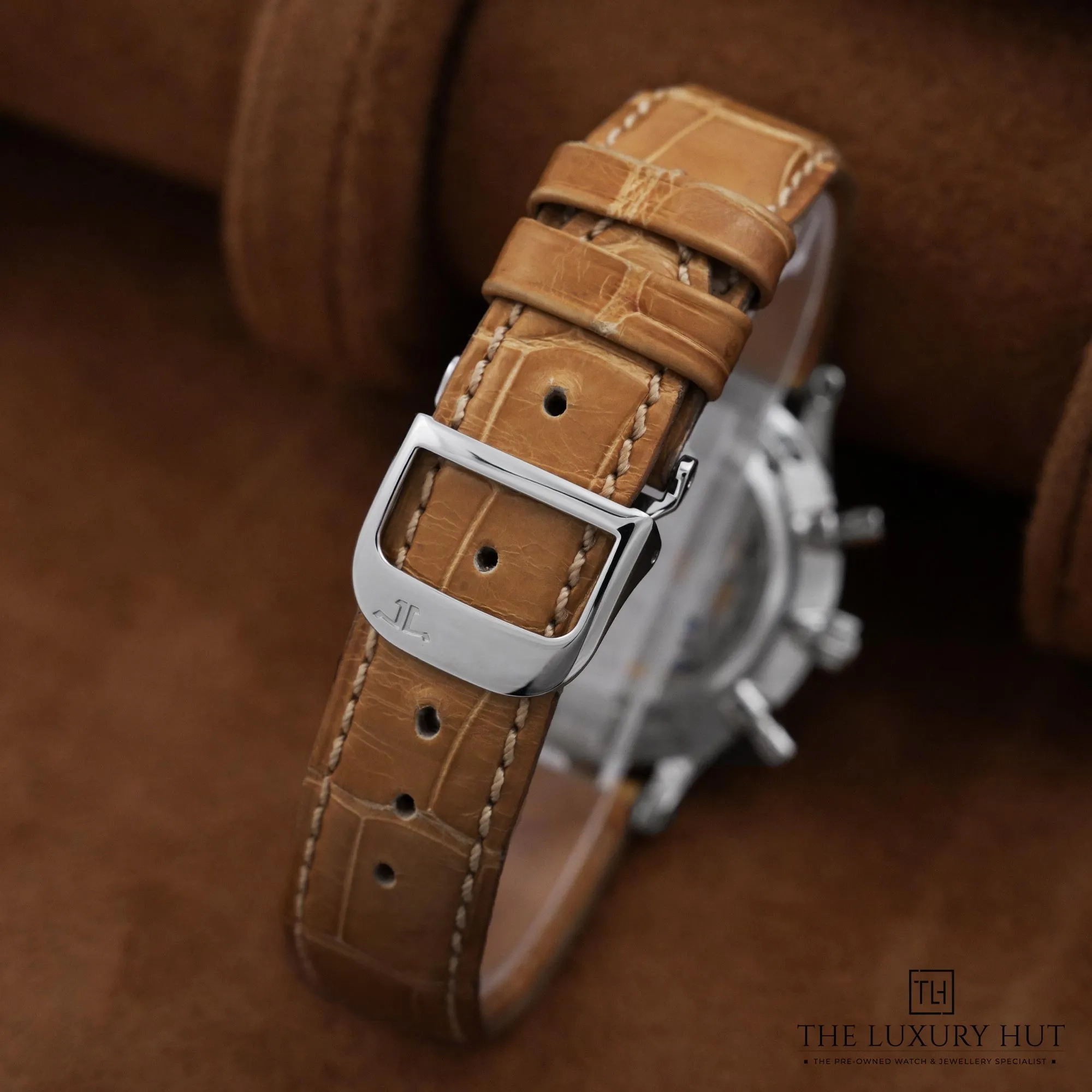 2026/07/d01c30eb-dc59-427e-8b61-09d8ef0fc365Jaeger-LeCoultre_Master_Control_Mecaquartz_Black_53110-e.jpg.webp