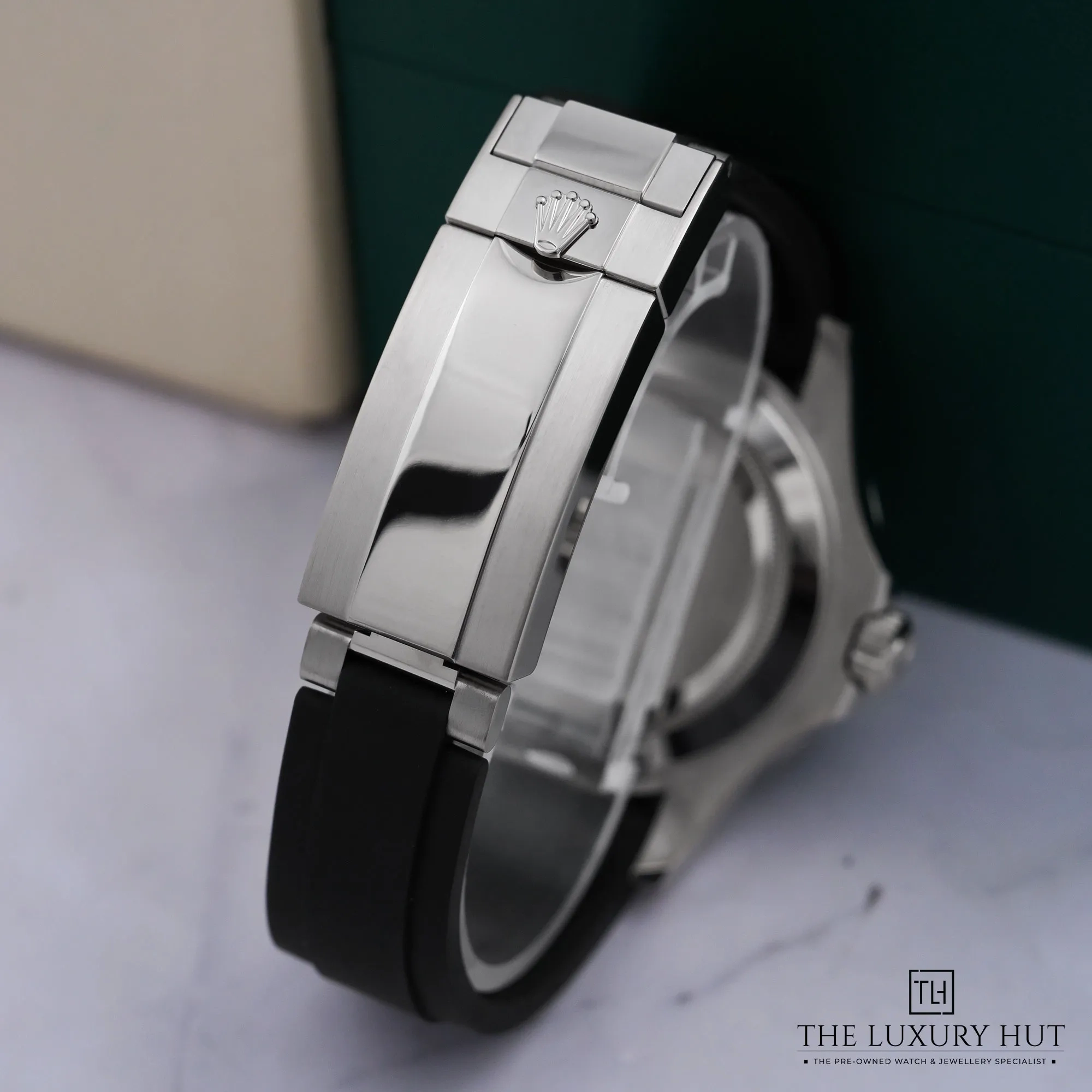 2026/07/d29aaf46-f5f9-4480-955a-282edc7f22edRolex_Yacht-Master_42mm_White_Gold_Black_LB955-e.jpg.webp