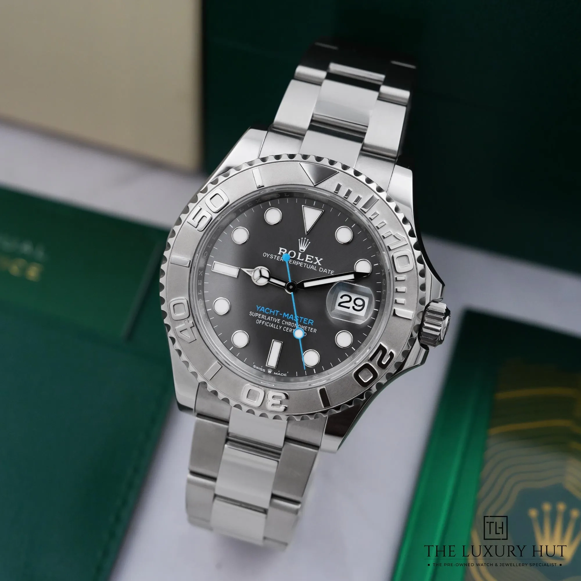 2026/07/da653796-8d86-4ba3-b4b0-1b6d933d8b68Rolex_Yacht-Master_40_Steel_Platinum_Slate_53076-b.jpg.webp