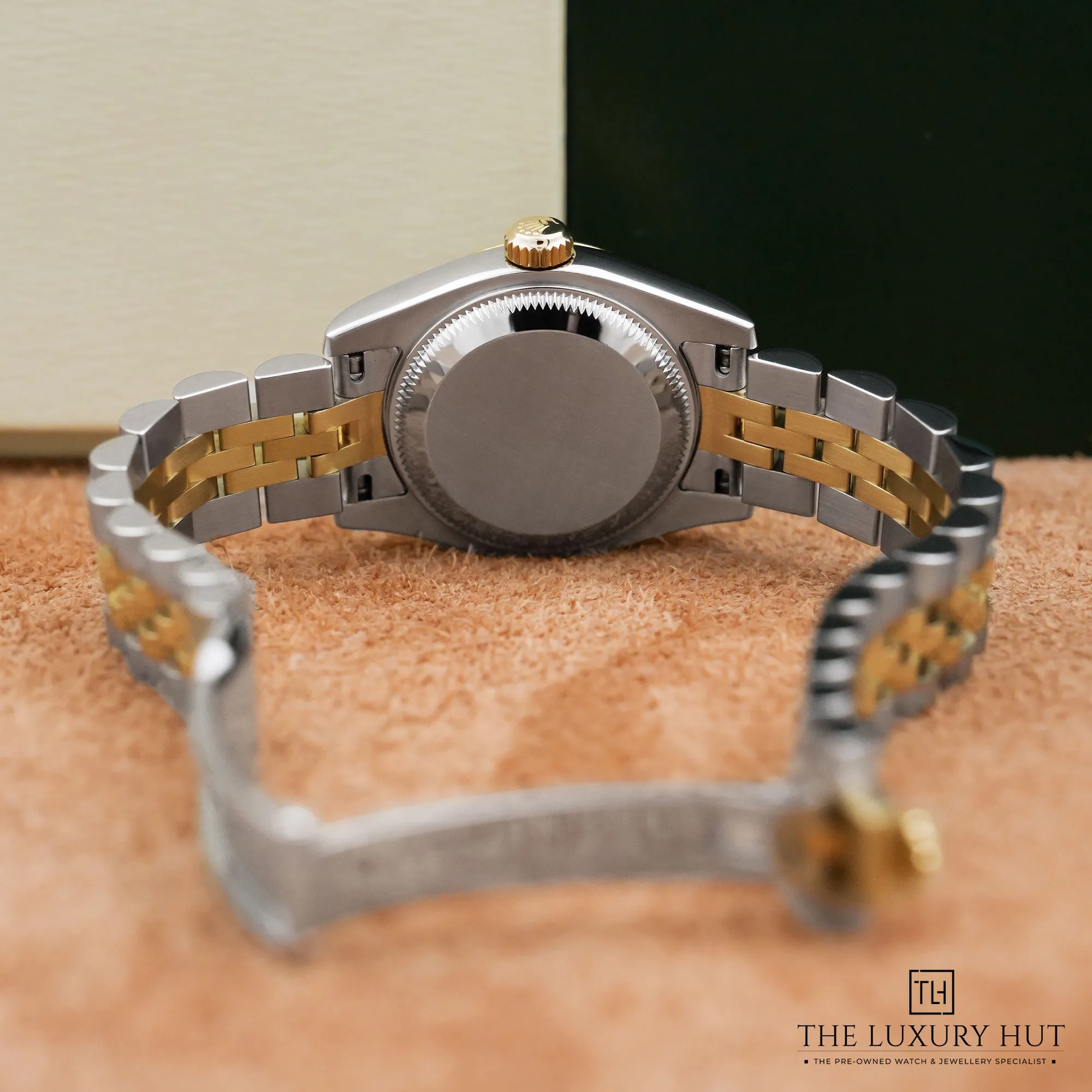 2026/07/df146ef3-7a1f-4e01-801d-fc75f3f60eb6Rolex_Lady-Datejust_Steel_Gold_26mm_Champagne_53175-d.jpg.webp