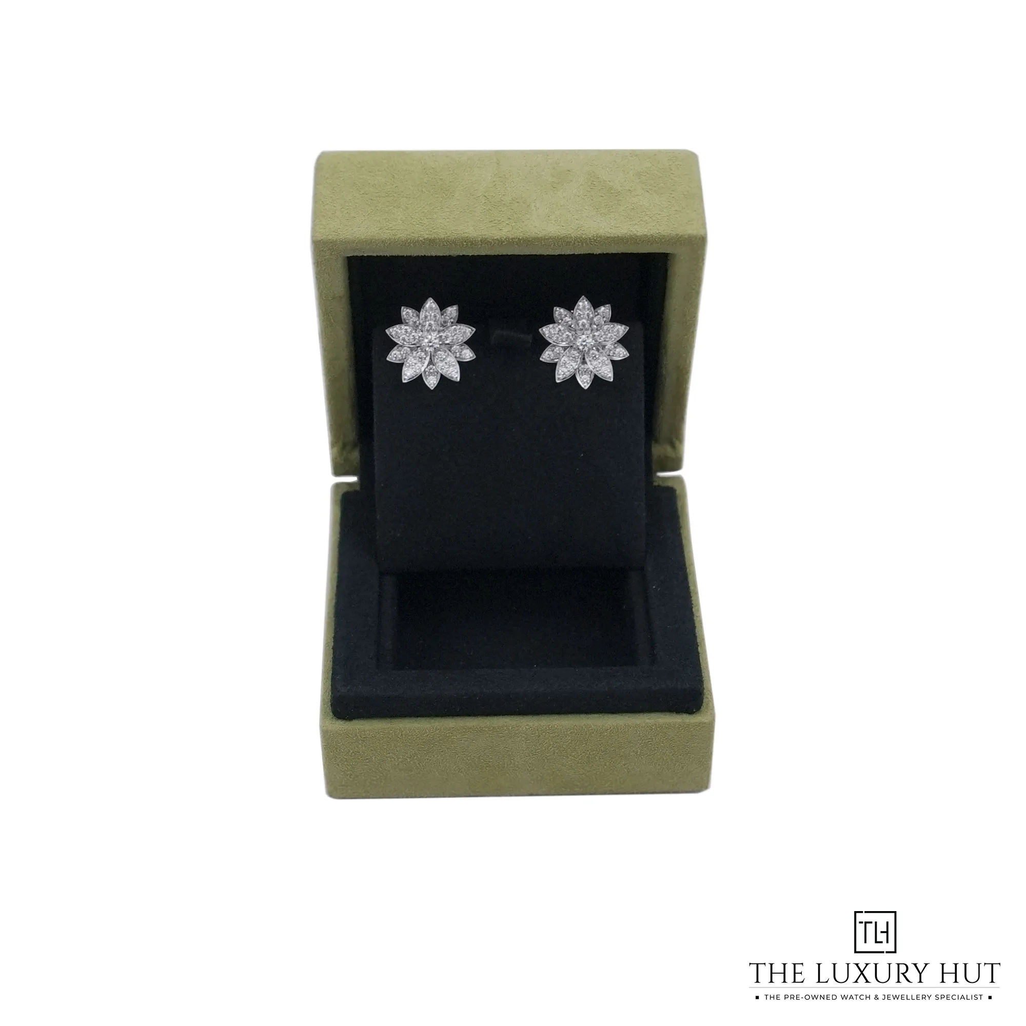 2026/07/dfab0769-48ea-414d-a5fb-fa37443ec45bVan_Cleef_Arpels_Lotus_Earrings_Small_52403-e.jpg.webp