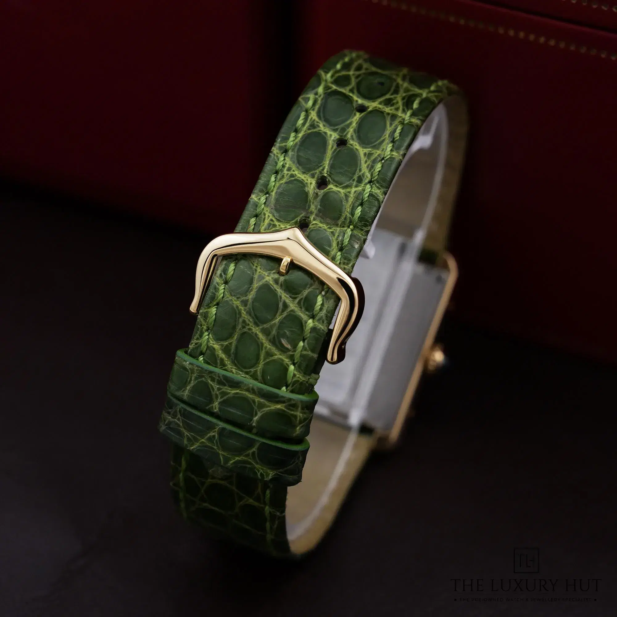 2026/07/e1c399f1-d78c-4a5a-80f5-ee0aba7f54e5Cartier_Tank_Solo_Yellow_Gold_Cream_53164-e.jpg.webp