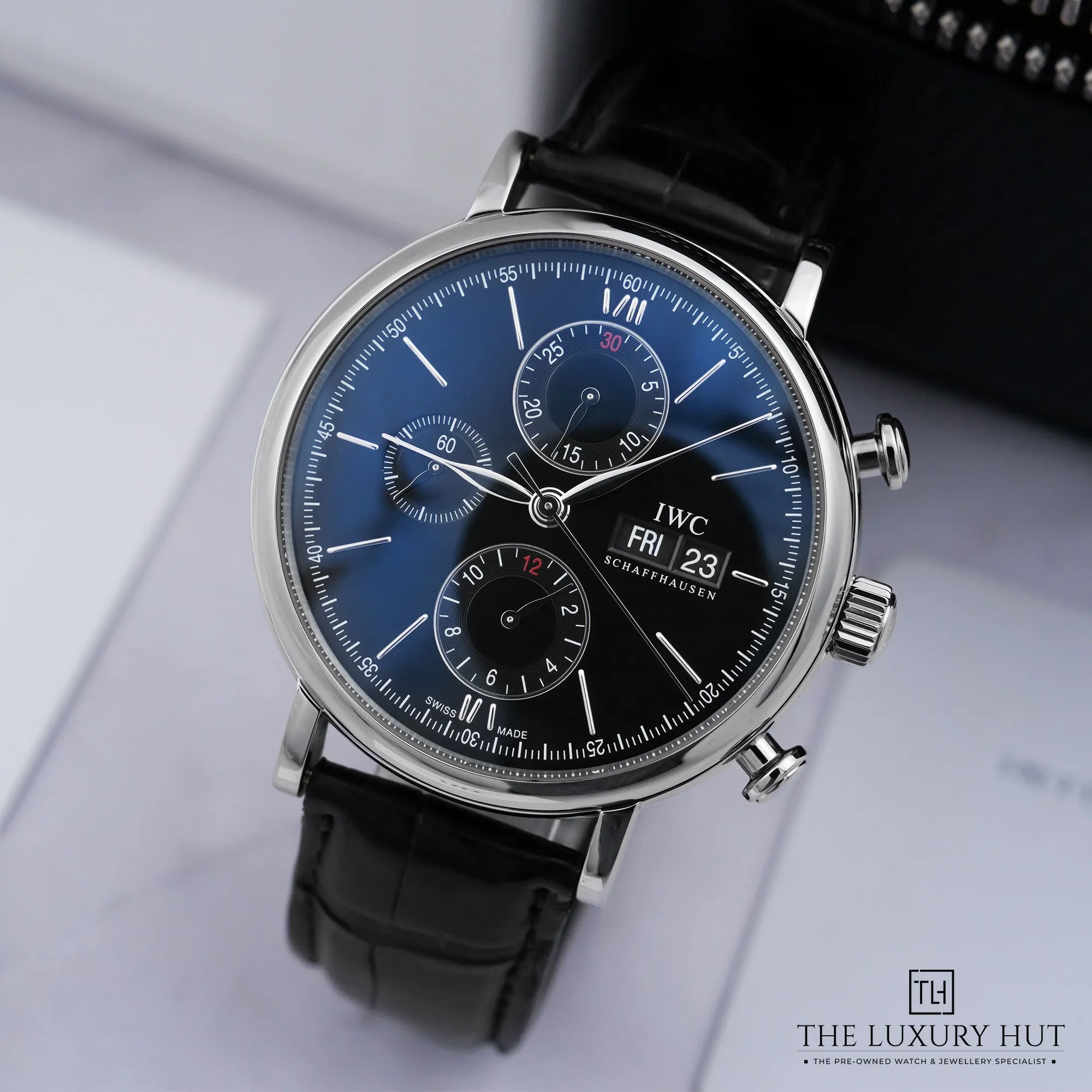2026/07/e202b0c7-349e-4607-93fb-f3a14e6d48a0IWC_Portofino_Chronograph_Steel_42mm_Black_LB952-b.jpg.webp