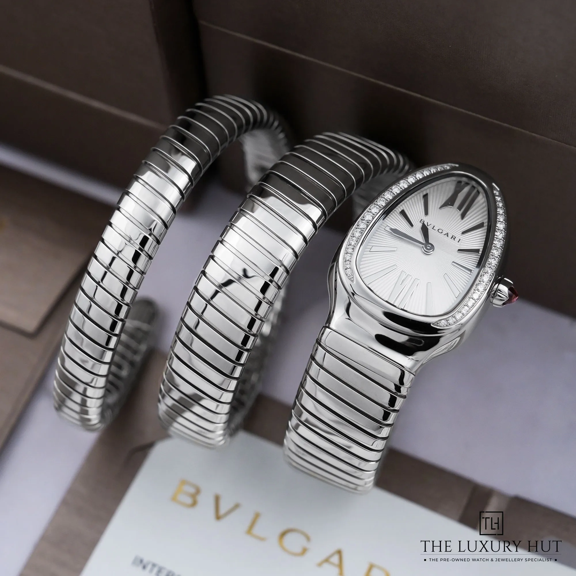 2026/07/e24fabb1-b4bf-4194-80fa-ac765163cb19Bvlgari_Serpenti_Tubogas_35_White_Dial_53226-b.jpg.webp
