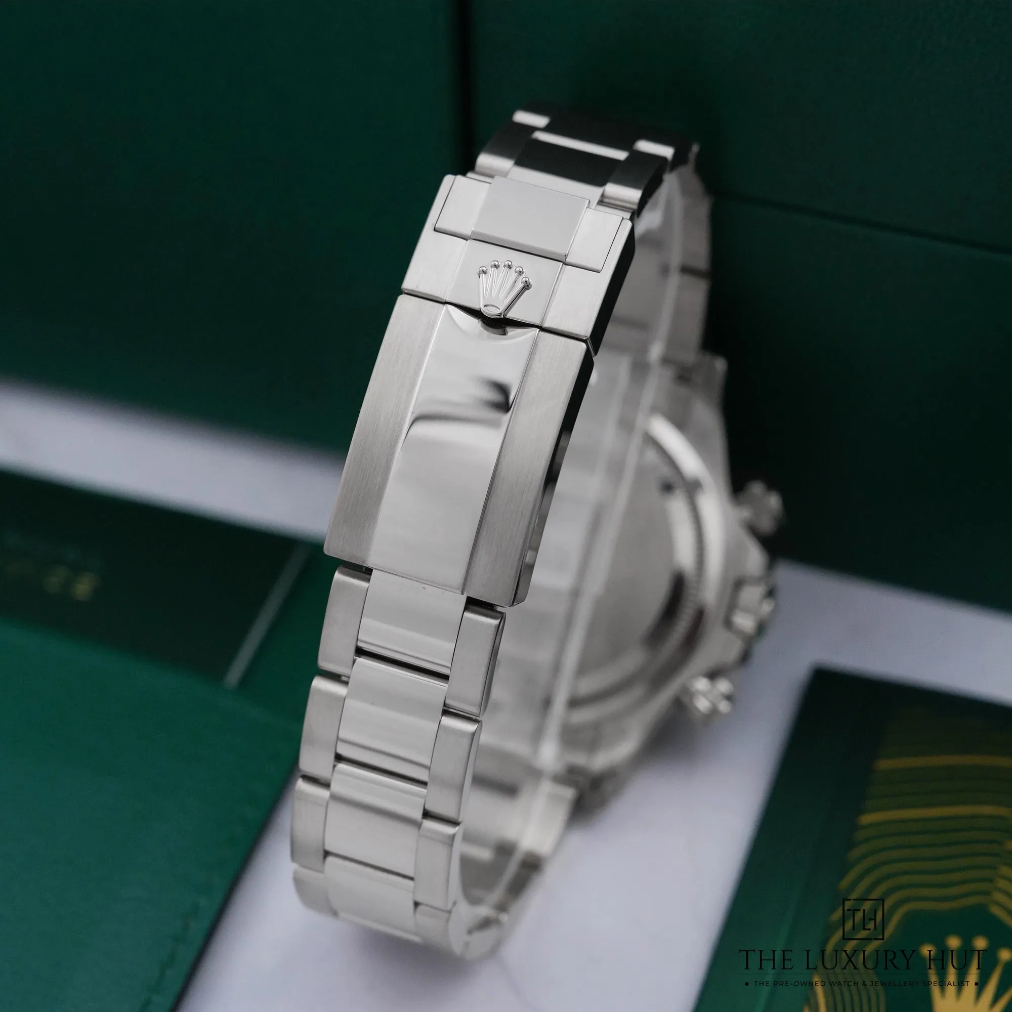 2026/07/e41bf69b-8f60-4eb2-a303-9b01b4dd227dRolex_Daytona_White_Gold_40mm_Blue_52088-e.jpg.webp