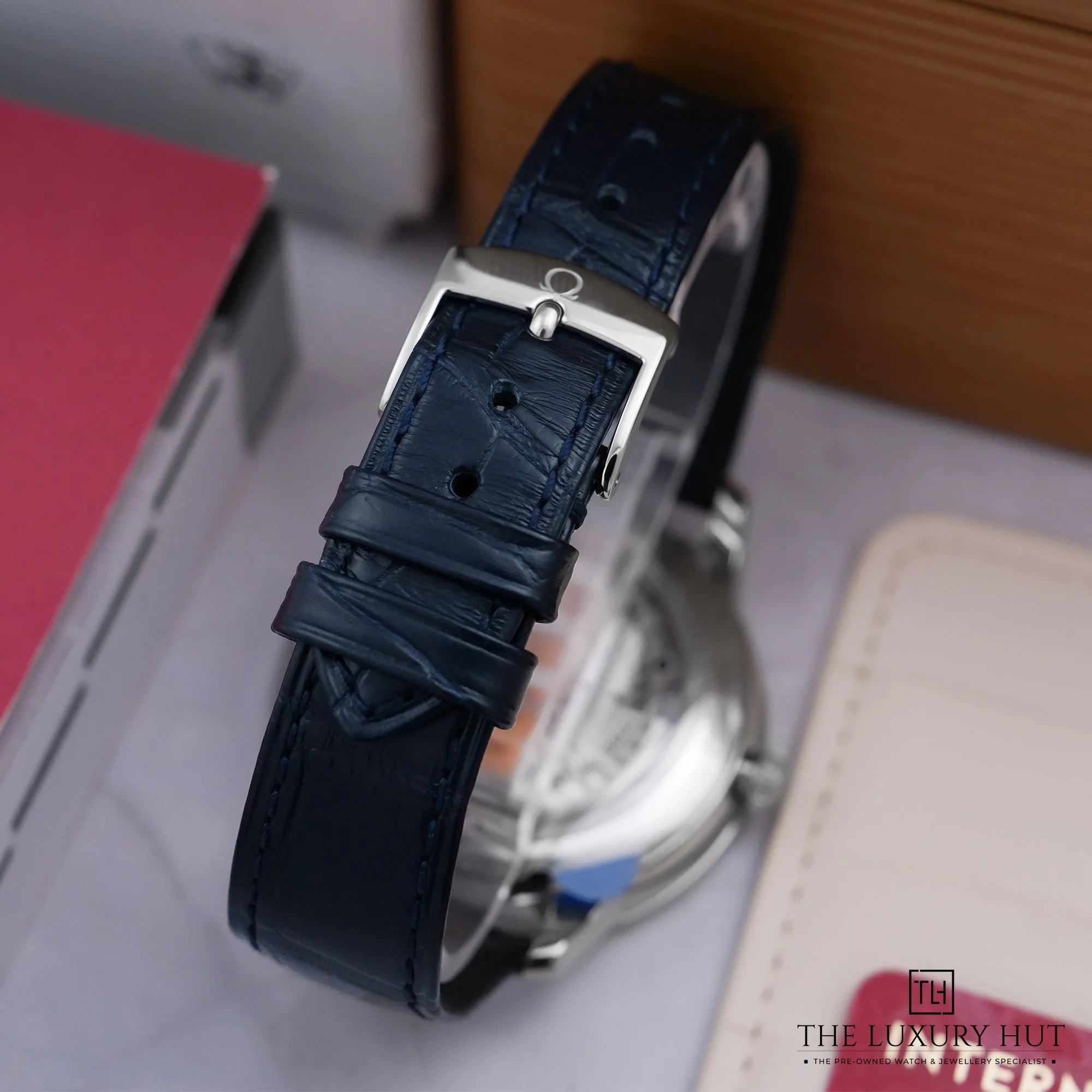 2026/07/e74dd97b-101b-4b73-82de-1279587c10bdOmega_De_Ville_Prestige_Chronometer_53236-e.jpg.webp