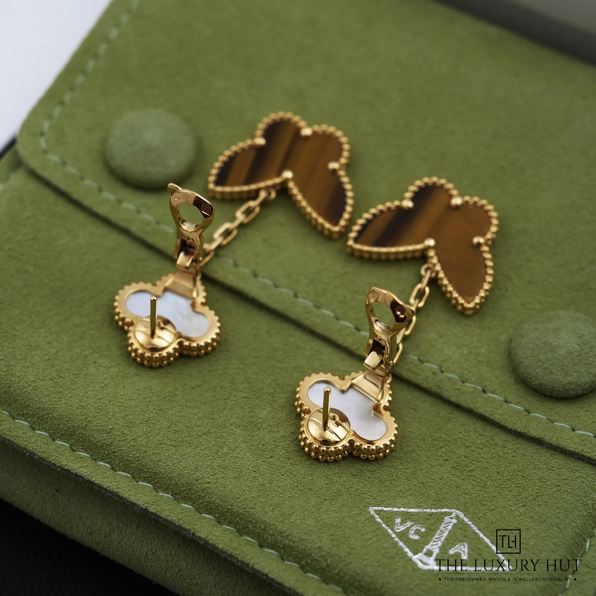 2026/07/ebfe3e0a-a618-40a4-9583-60d88295cba8Van_Cleef_Arpels_Lucky_Alhambra_Earrings_53255-d.jpg.webp