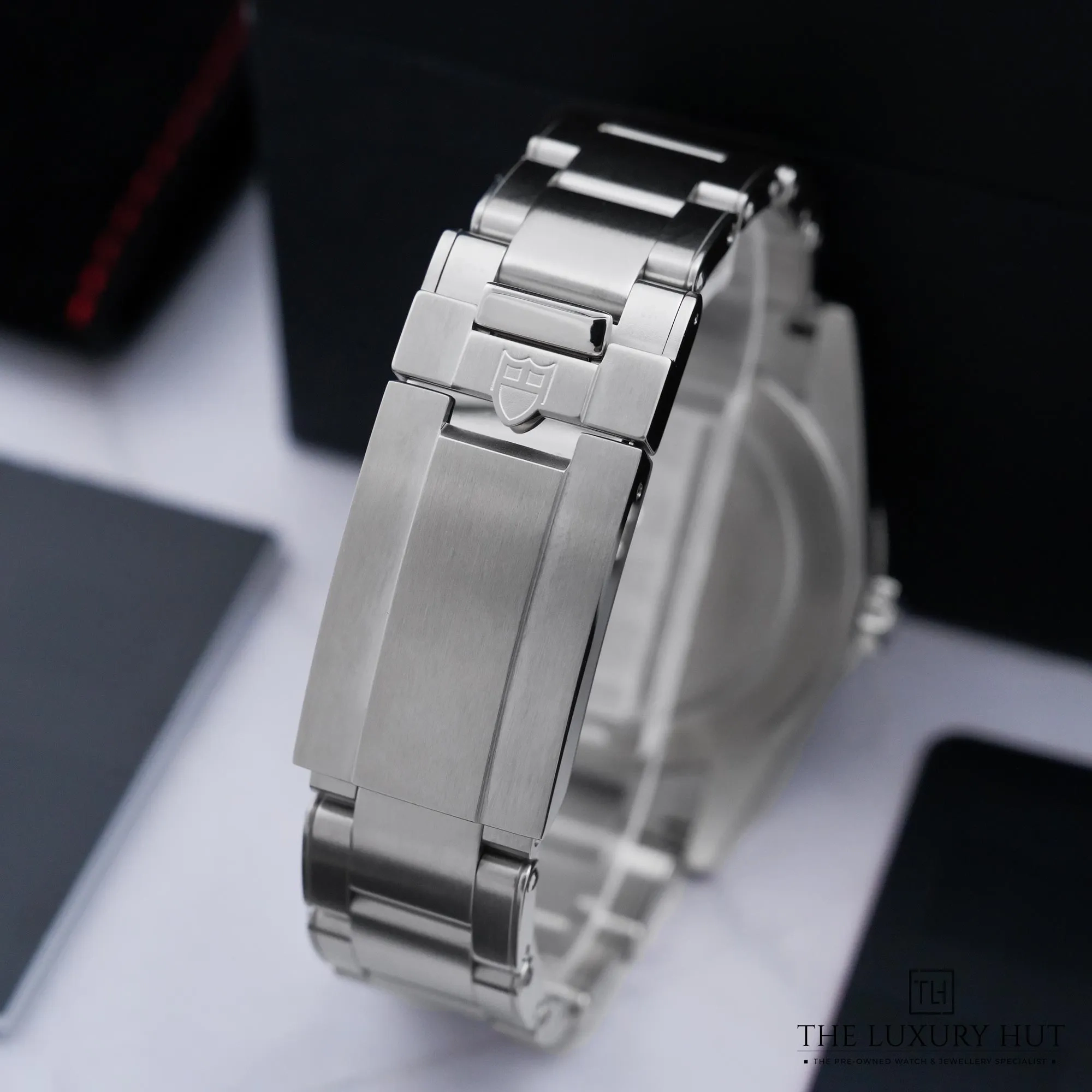 2026/07/f75011c0-9e89-4035-9f54-6768f96c339cTudor_Black_Bay_54_Steel_37mm_Black_53028-e.jpg.webp