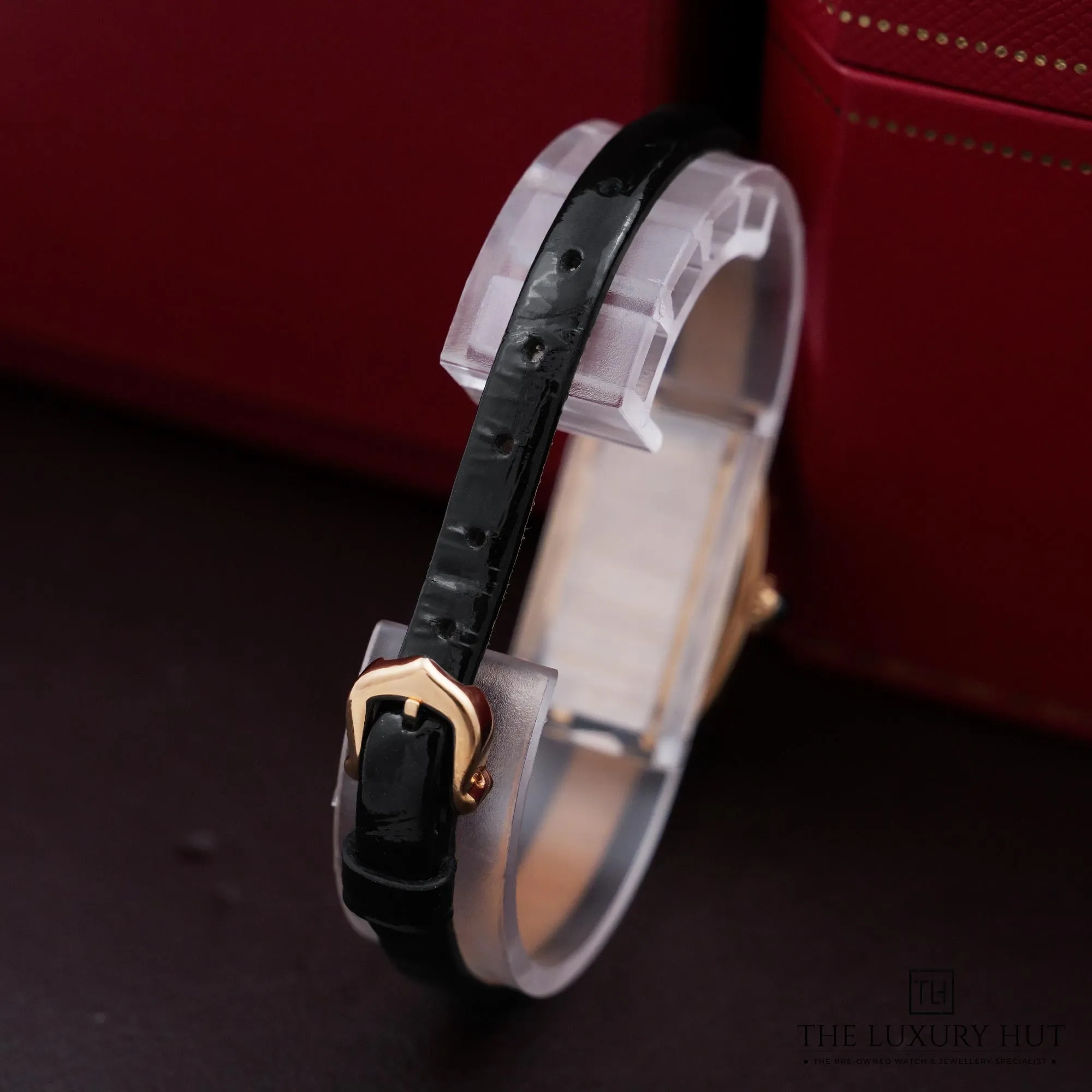 2026/07/fa803ac7-4c11-4cde-9491-89d4b165f0abCartier_Mini_Tonneau_Lanières_Rose_Gold_Guilloché_53145-e.jpg.webp