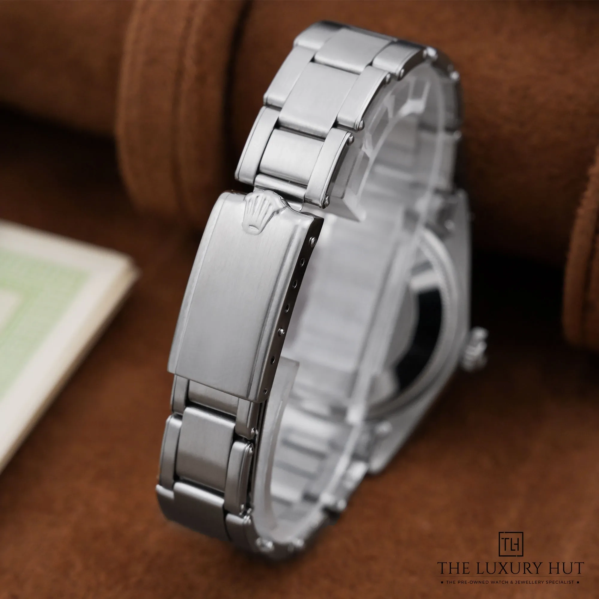 2026/08/025e7924-4f67-4d85-8262-7c8f6d743186Vintage_Rolex_Oyster_Perpetual_Date_Blue_Baton_53242-e.jpg.webp