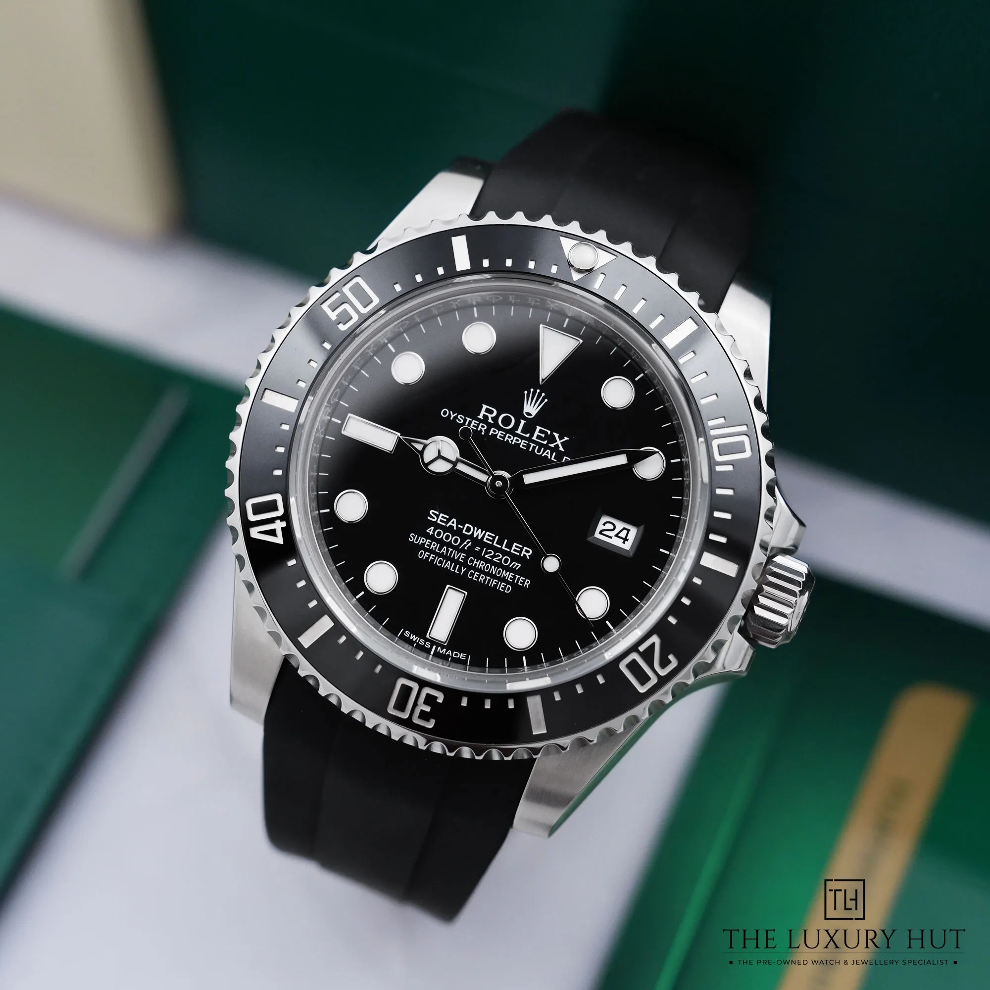 2026/08/06c9db89-2f91-4747-b866-16b9046f5cebRolex_Sea-Dweller_4000_Steel_40mm_Black_53278-b.jpg.webp