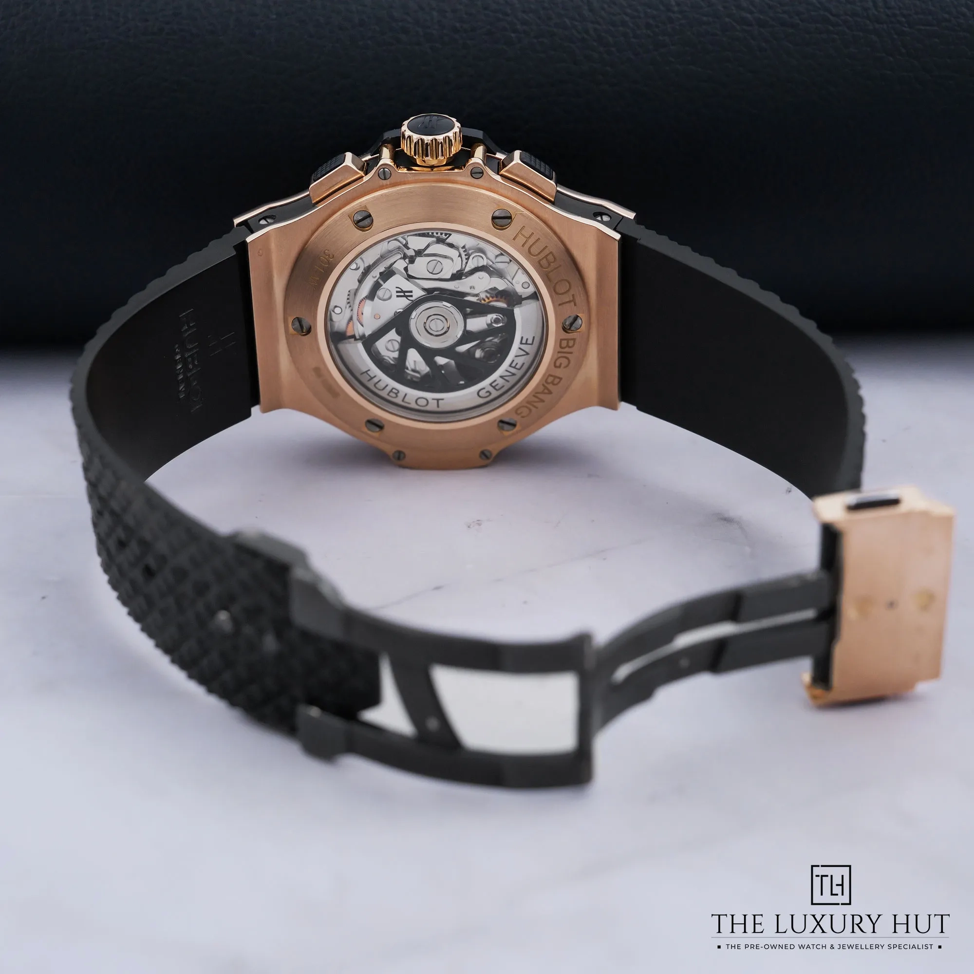 2026/08/119bcb2e-2bf0-4cac-8f40-6659920b08e3Hublot_Big_Bang_Gold_Chronograph_44mm_Black_53233-d.jpg.webp