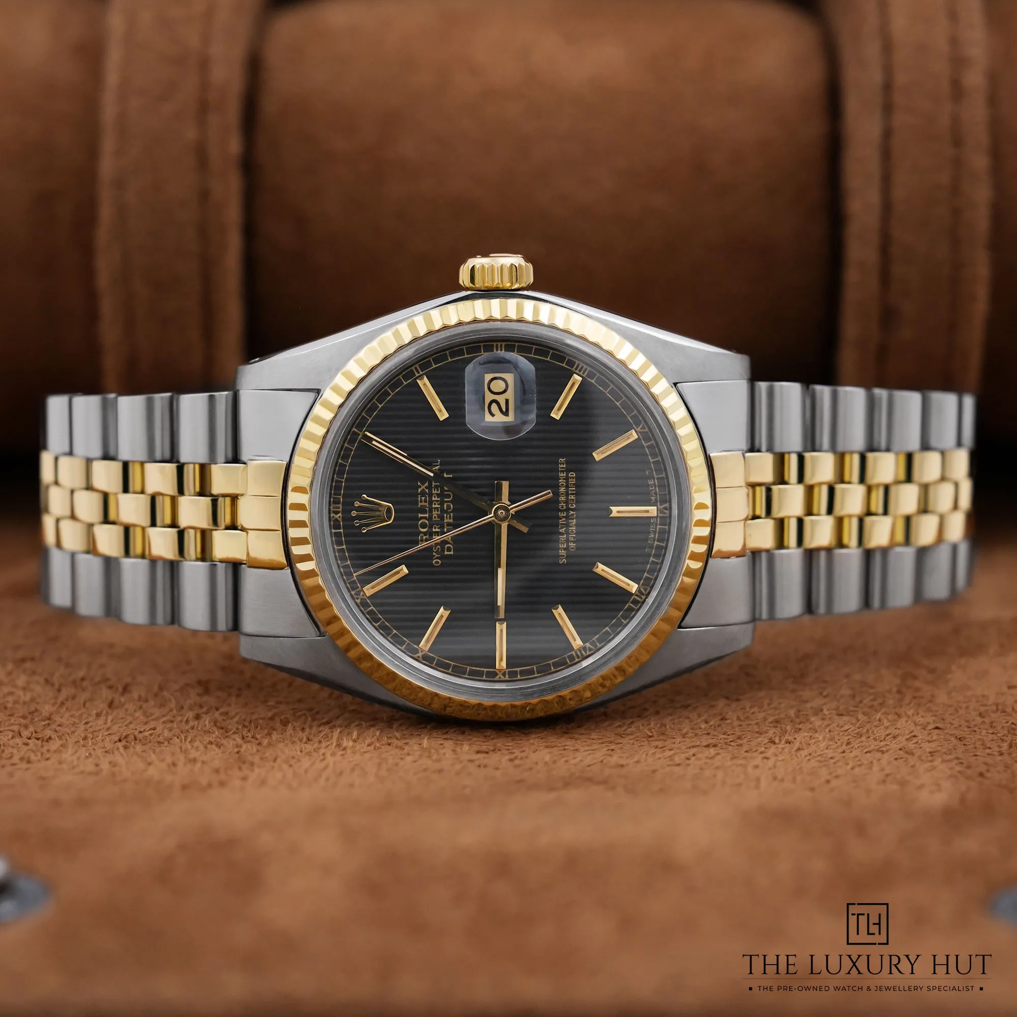 2026/08/1a74b89f-2159-45c2-bd91-49c29d3bbd43Rolex_Datejust_Steel_Yellow_Gold_36_Black_Tapestry_53078-c.jpg.webp