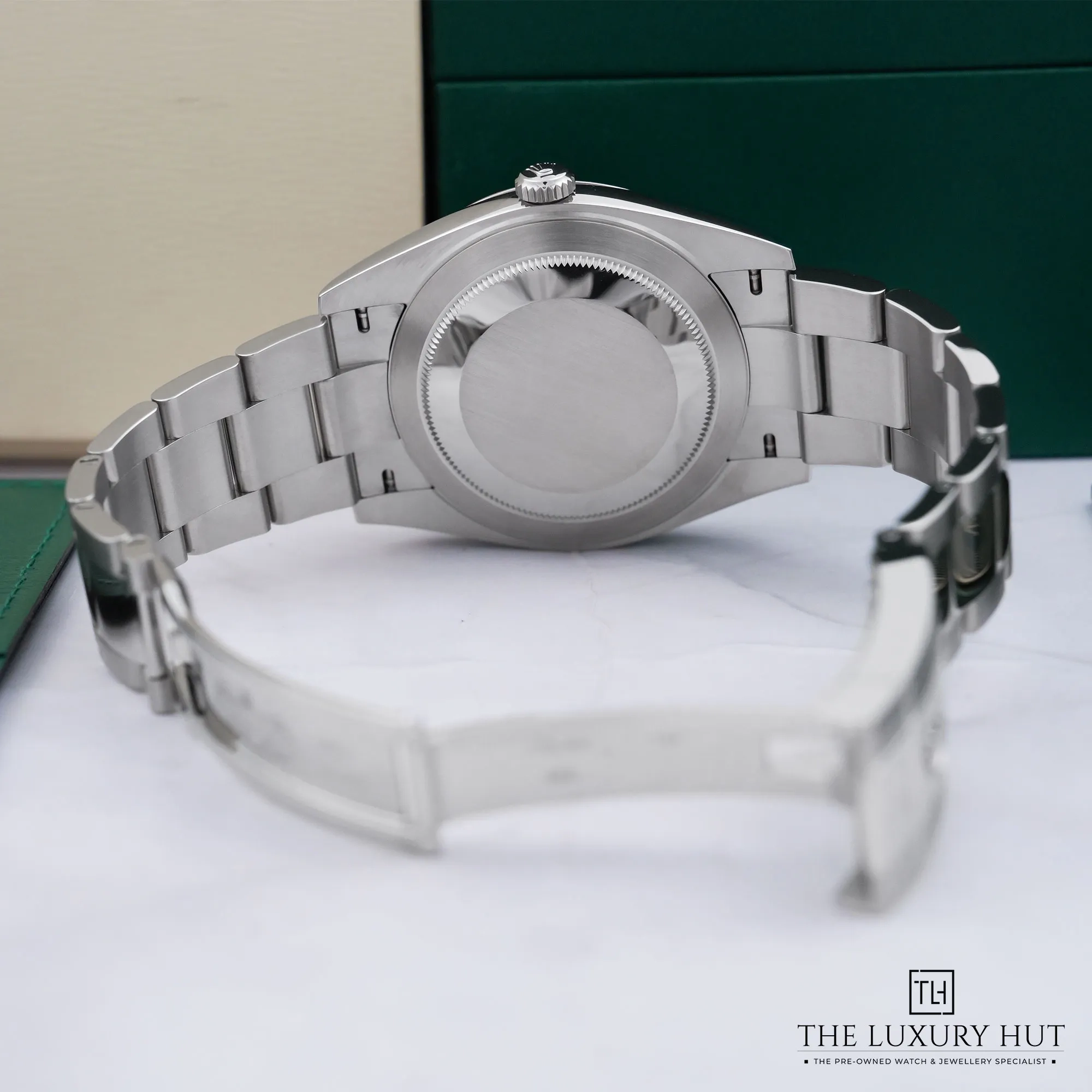 2026/08/1b58d667-cecd-44b2-b9c4-39ca75132510Rolex_Datejust_41_Steel_White_Gold_Blue_Baton_53275-d.jpg.webp