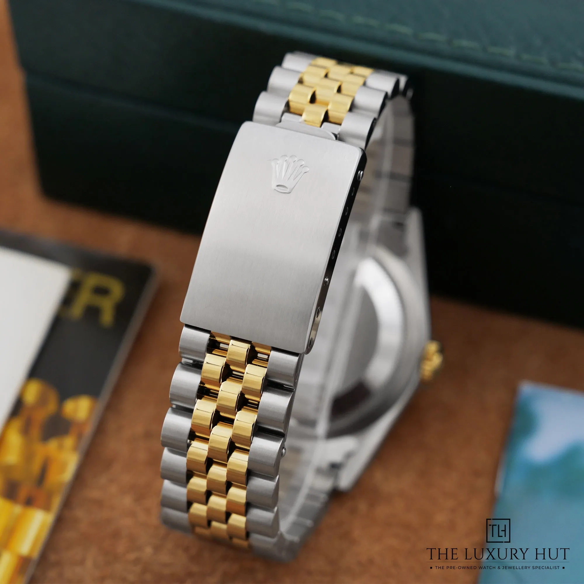 2026/08/1dca41da-4f08-49cc-8d72-96372417667eRolex_Datejust_36_Champagne_Roman_Dial_LB985-e.jpg.webp