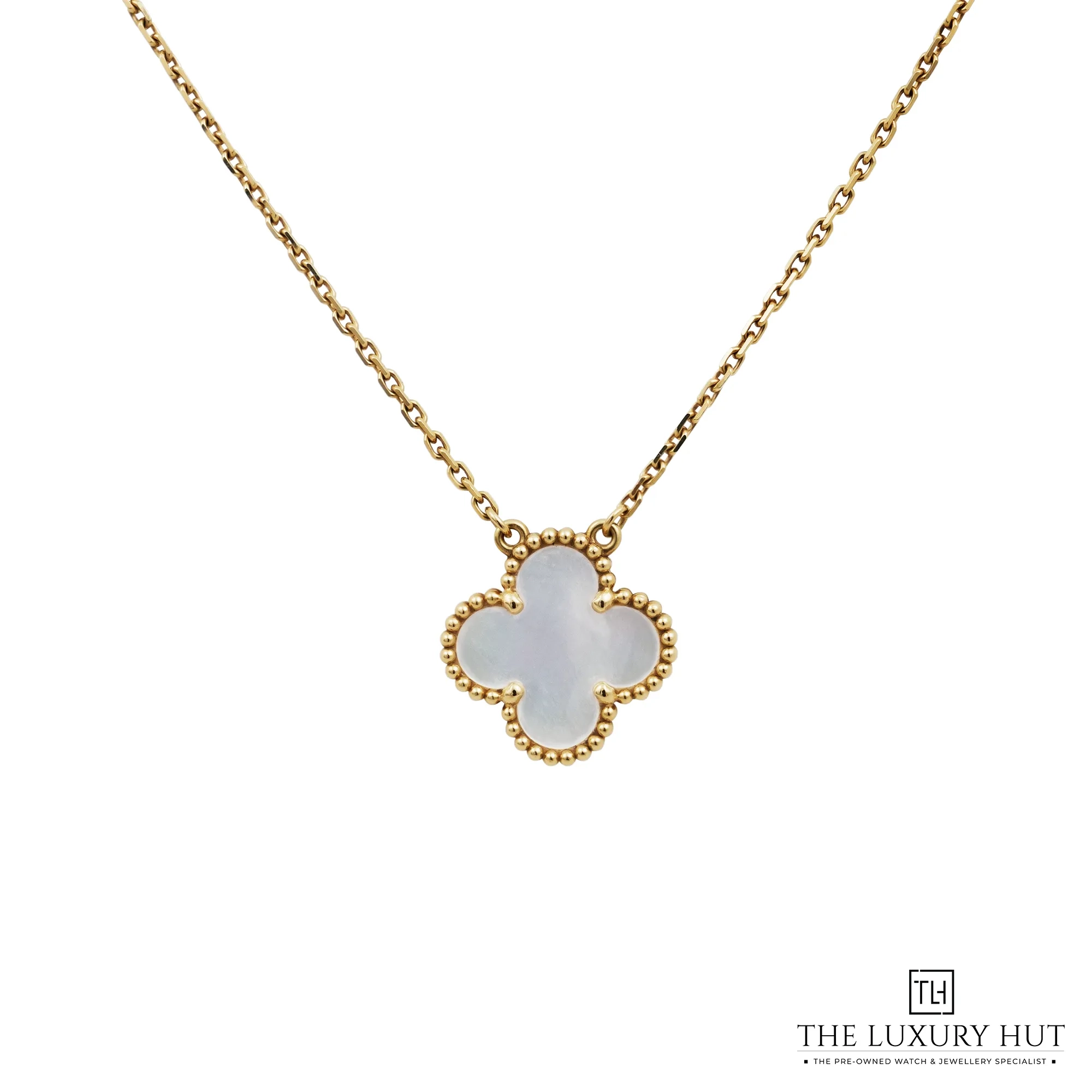 2026/08/1f92cc16-1528-47b2-af48-1ce3e5693ea7Van_Cleef_Arpels_Yellow_Gold_MOP_Pendant_53305-a.jpg.webp