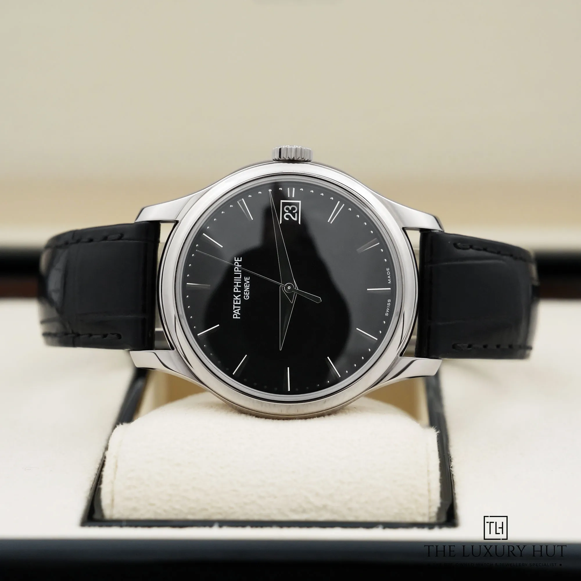 2026/08/26266515-ed1d-471b-b43a-296a8dc0c164Patek_Philippe_Calatrava_White_Gold_Black_LB1000-c.jpg.webp
