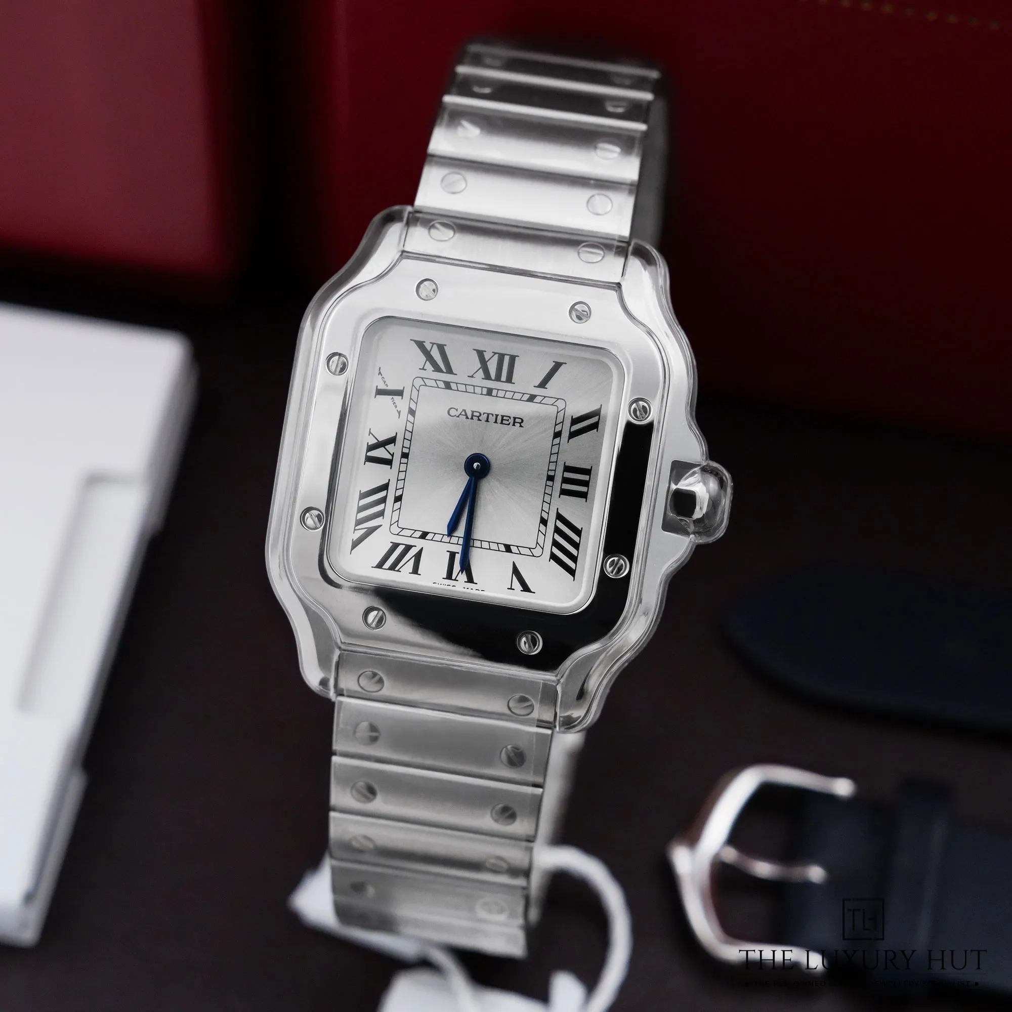2026/08/278854be-6ed4-4fbe-bdba-a8c4272ceaaeCartier_Santos_Small_27mm_Silver_Roman_Dial_JJC123-b.jpg.webp