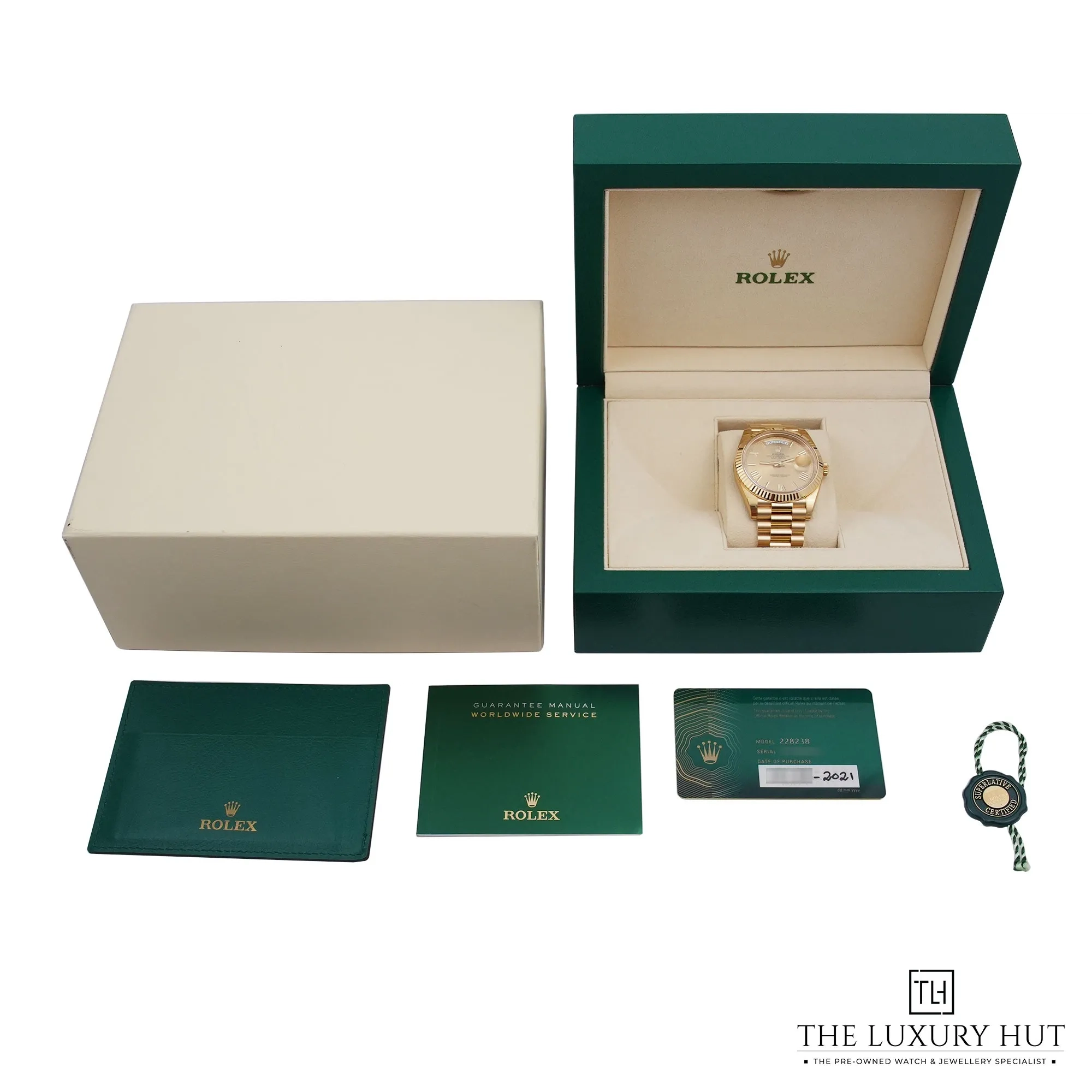 2026/08/332887ce-b4e1-468a-885a-da433e1948e2Rolex_Day-Date_40_Yellow_Gold_Champagne_Roman_53243-gg.jpg.webp