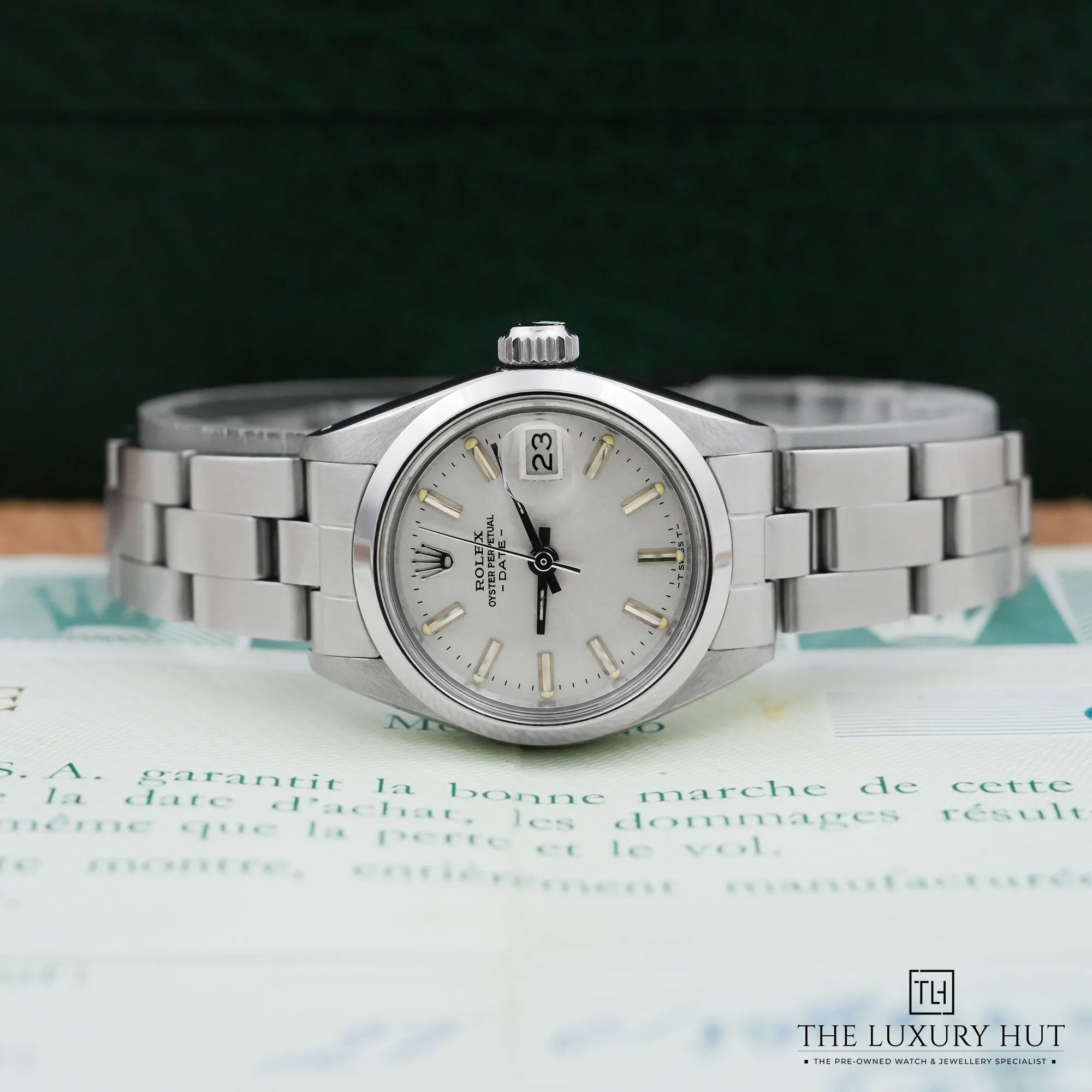 2026/08/45f29279-5ebf-4658-bae6-de68b37db02fRolex_Oyster_Perpetual_Date_26_Steel_Silver_Baton_53316-c.jpg.webp